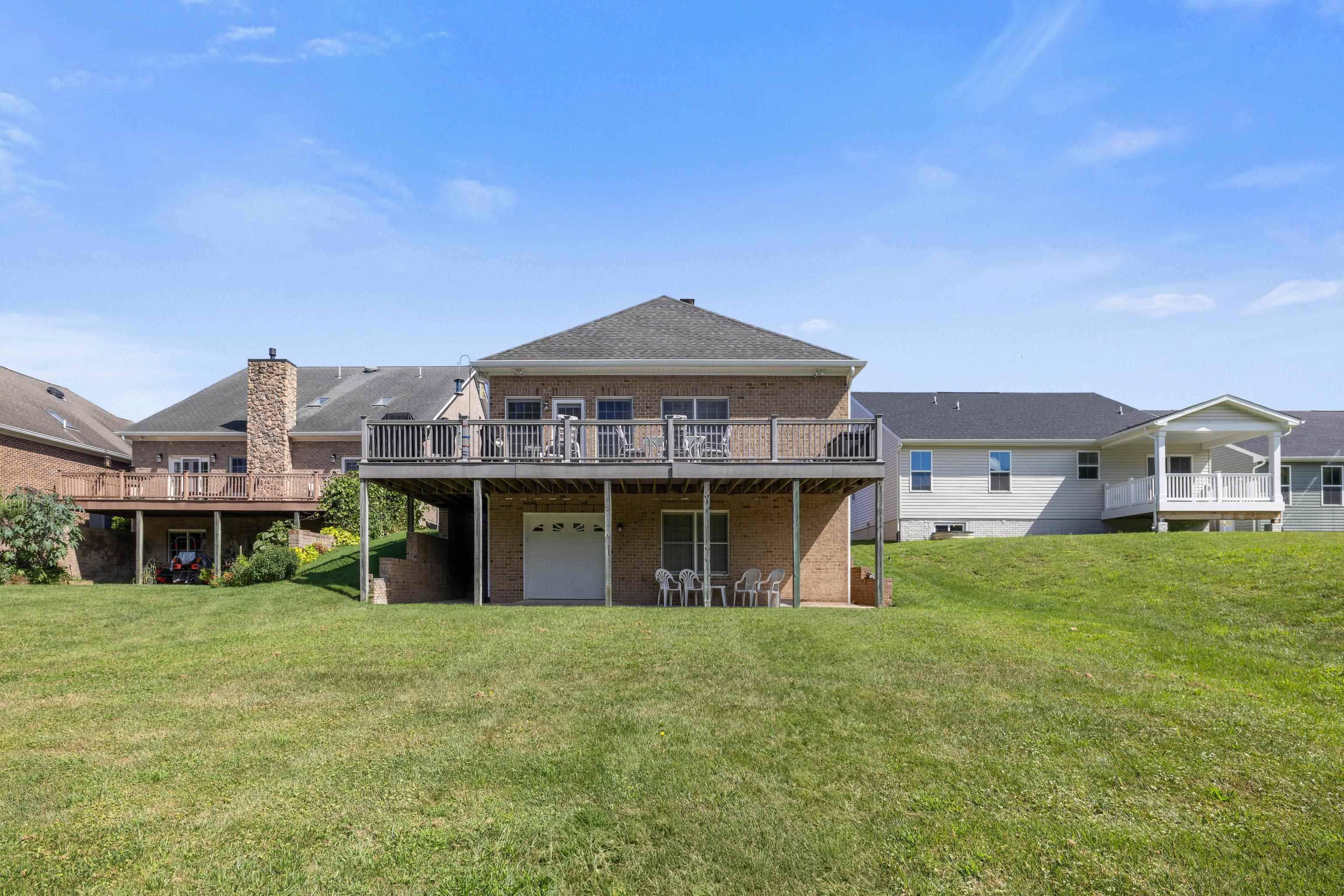 104 COURTYARD TER, NEW MARKET, Virginia 22844, 3 Bedrooms Bedrooms, ,3 BathroomsBathrooms,Residential,104 COURTYARD TER,667937 MLS # 667937