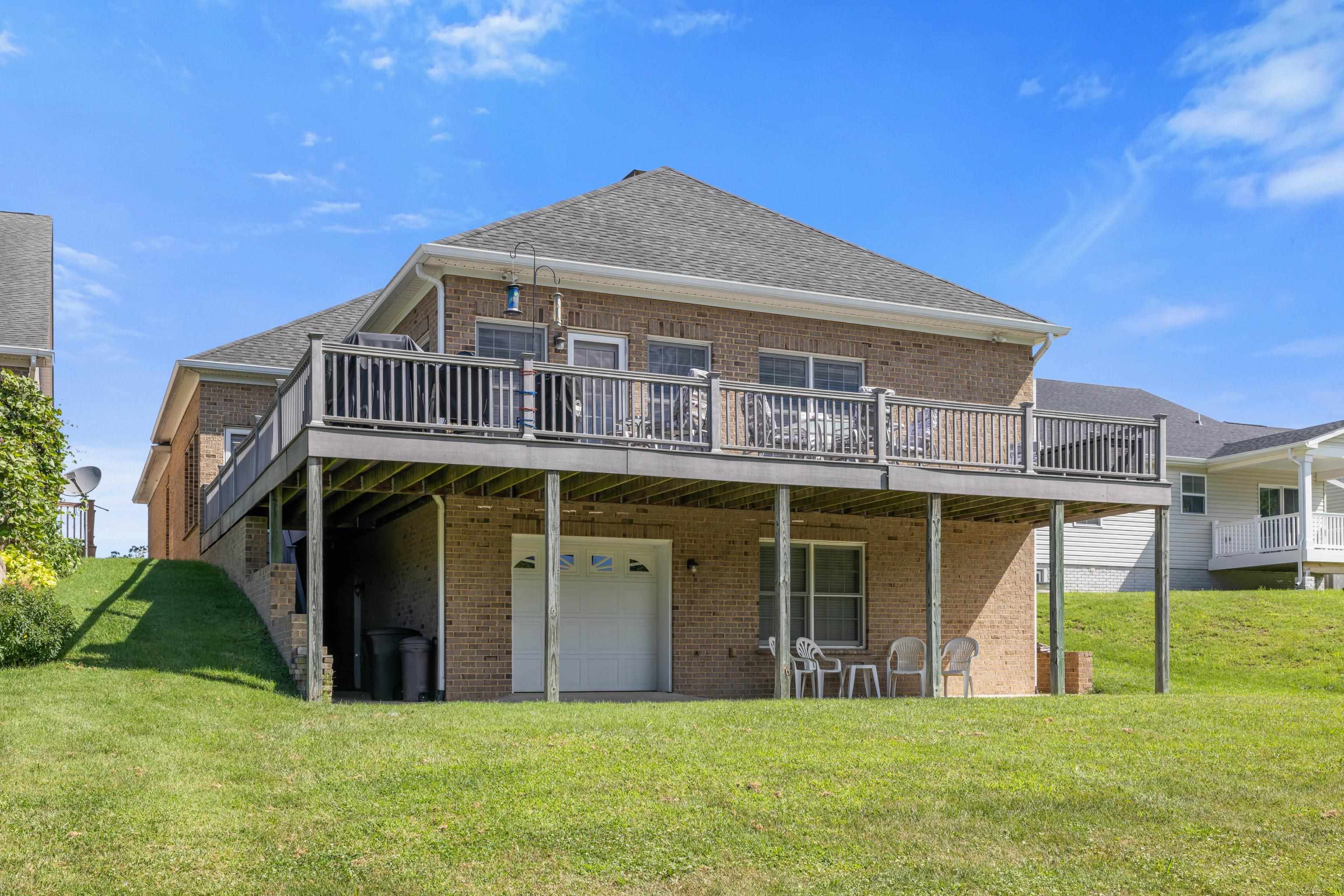 104 COURTYARD TER, NEW MARKET, Virginia 22844, 3 Bedrooms Bedrooms, ,3 BathroomsBathrooms,Residential,104 COURTYARD TER,667937 MLS # 667937