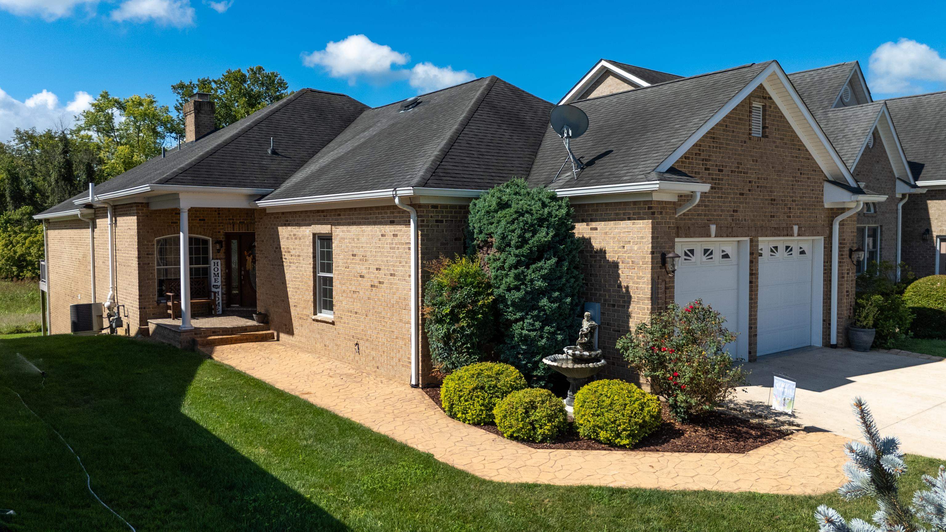 104 COURTYARD TER, NEW MARKET, Virginia 22844, 3 Bedrooms Bedrooms, ,3 BathroomsBathrooms,Residential,104 COURTYARD TER,667937 MLS # 667937