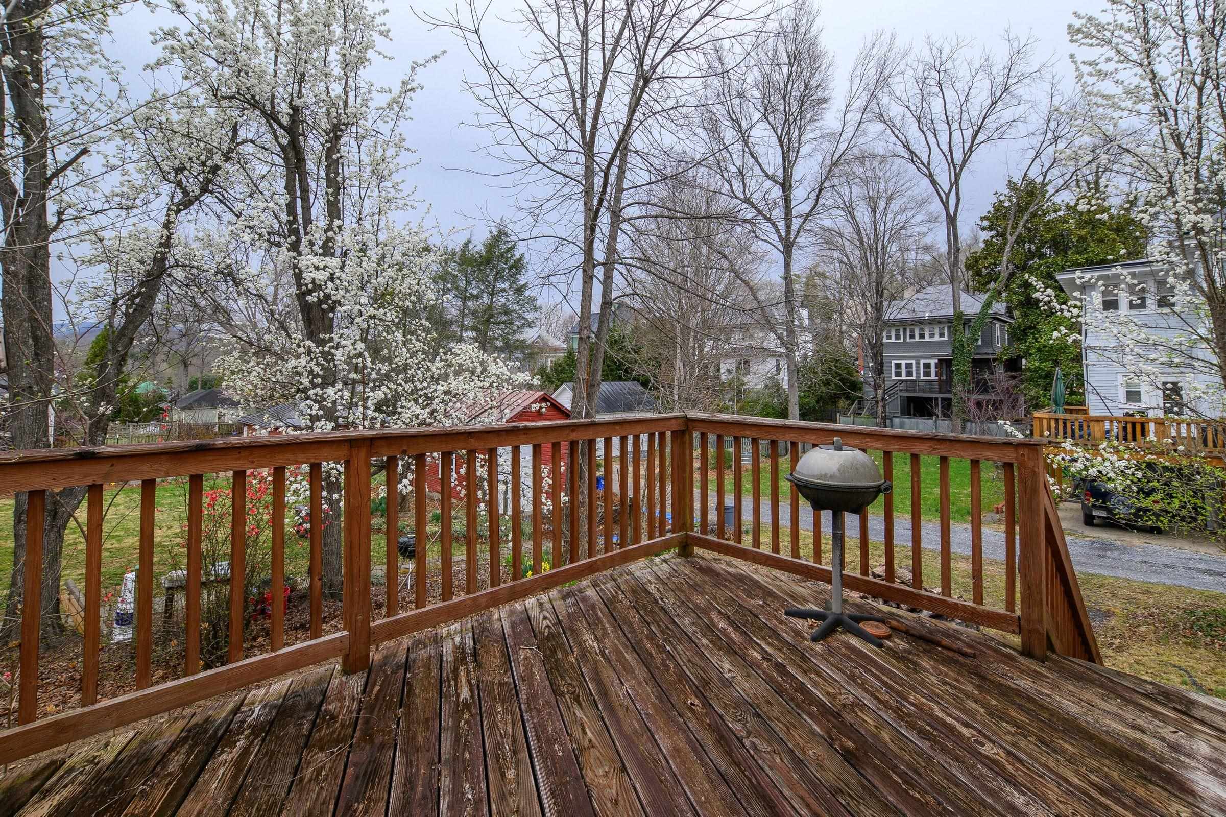 521 SOUTH MAIN ST, LEXINGTON, Virginia 24450, 3 Bedrooms Bedrooms, ,2 BathroomsBathrooms,Residential,521 S. Main St Lexington, VA 24450,521 SOUTH MAIN ST,667938 MLS # 667938