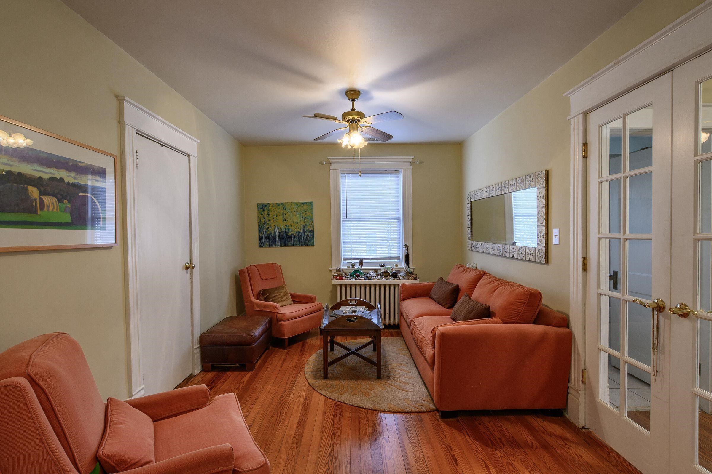 Sitting area in primary suite