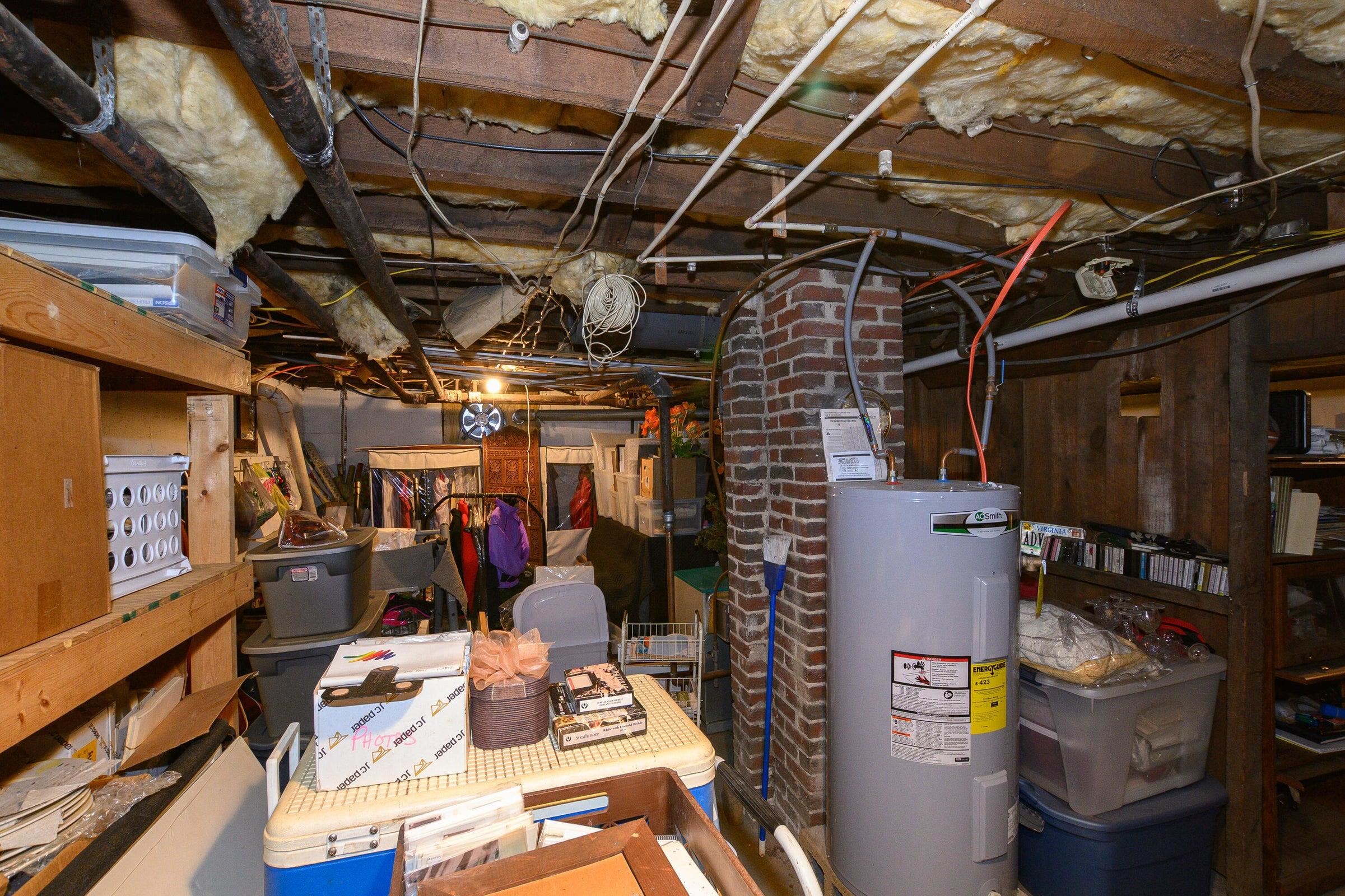 521 SOUTH MAIN ST, LEXINGTON, Virginia 24450, 3 Bedrooms Bedrooms, ,2 BathroomsBathrooms,Residential,521 S. Main St Lexington, VA 24450,521 SOUTH MAIN ST,667938 MLS # 667938