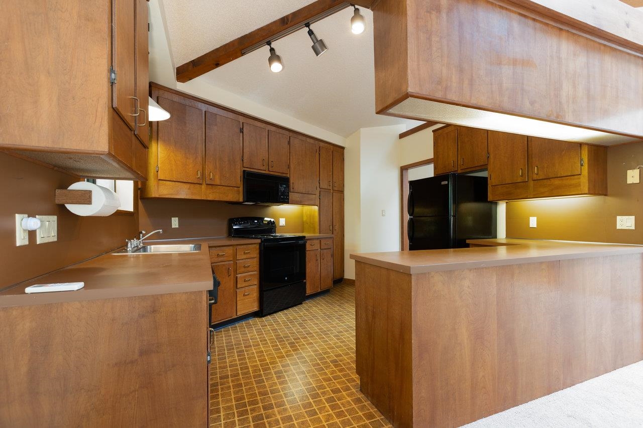 130 CONGERS LN, MCGAHEYSVILLE, Virginia 22840, 4 Bedrooms Bedrooms, ,3 BathroomsBathrooms,Residential,The Wood Stove House,130 CONGERS LN,667950 MLS # 667950