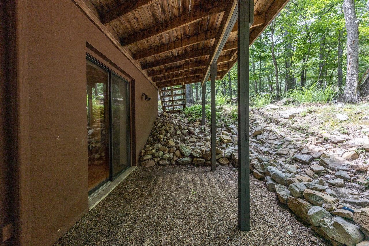 130 CONGERS LN, MCGAHEYSVILLE, Virginia 22840, 4 Bedrooms Bedrooms, ,3 BathroomsBathrooms,Residential,The Wood Stove House,130 CONGERS LN,667950 MLS # 667950