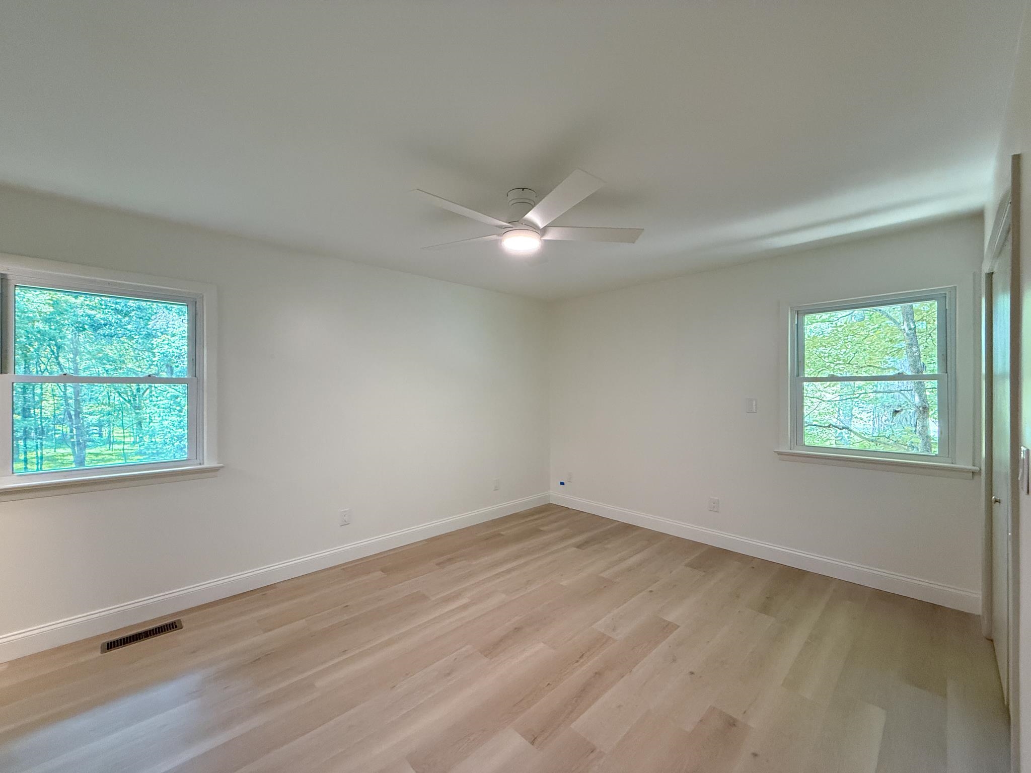 22 HIDDEN HOLLOW LN, STAUNTON, Virginia 24401, 4 Bedrooms Bedrooms, ,2 BathroomsBathrooms,Residential,22 HIDDEN HOLLOW LN,667958 MLS # 667958