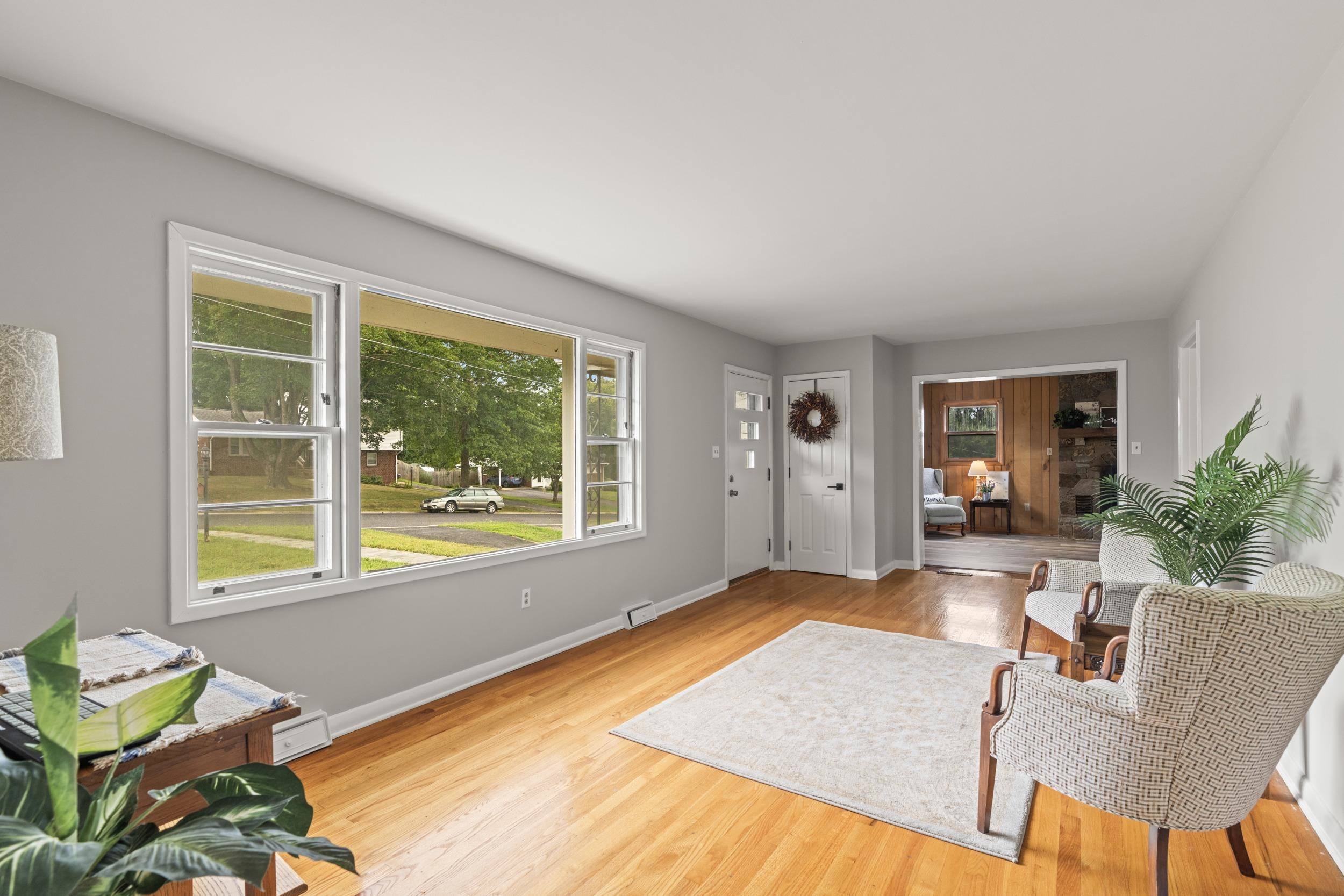 2455 MT VERNON ST, WAYNESBORO, Virginia 22980, 3 Bedrooms Bedrooms, ,2 BathroomsBathrooms,Residential,2455 MT VERNON ST,667959 MLS # 667959