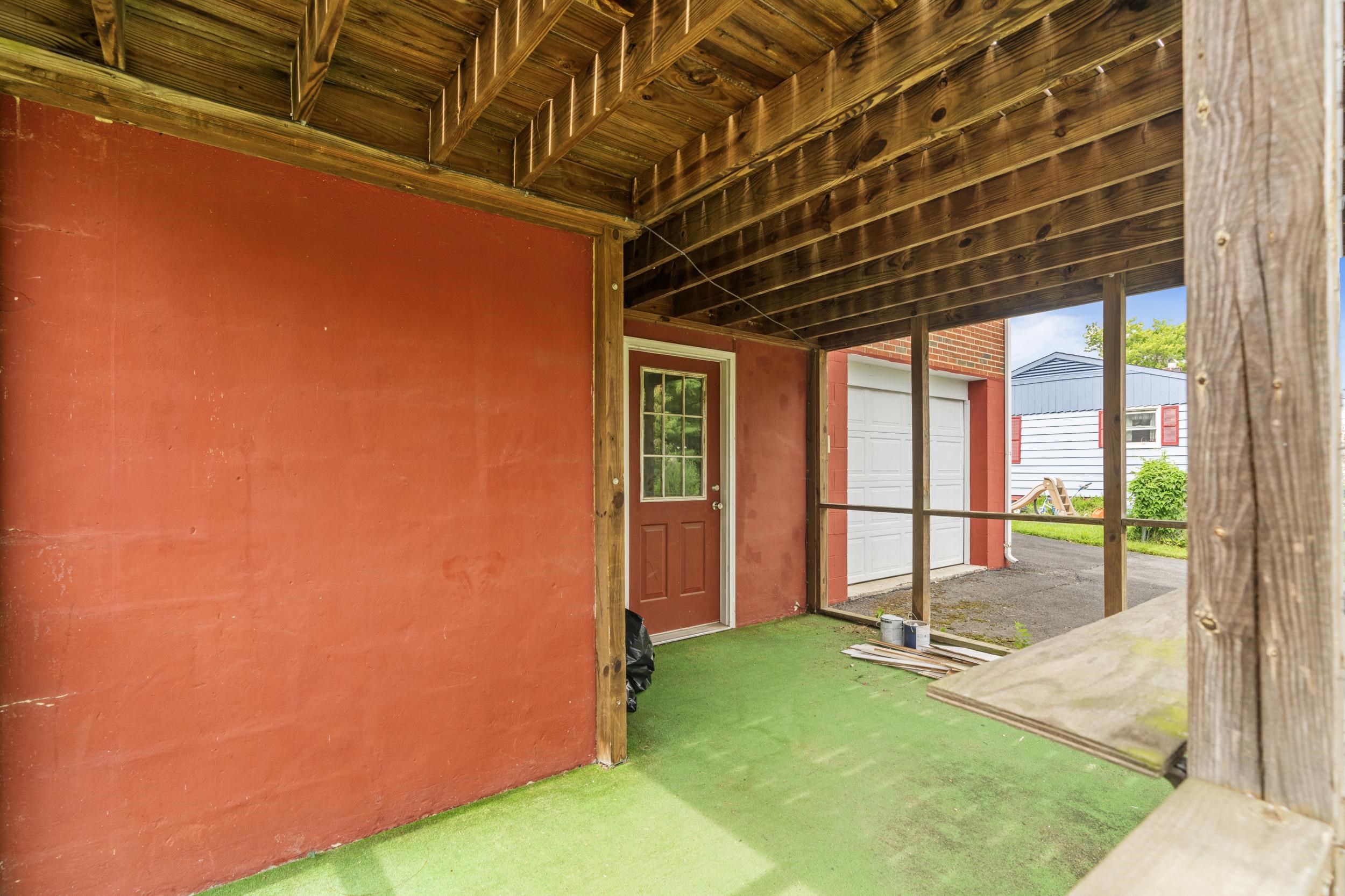2455 MT VERNON ST, WAYNESBORO, Virginia 22980, 3 Bedrooms Bedrooms, ,2 BathroomsBathrooms,Residential,2455 MT VERNON ST,667959 MLS # 667959