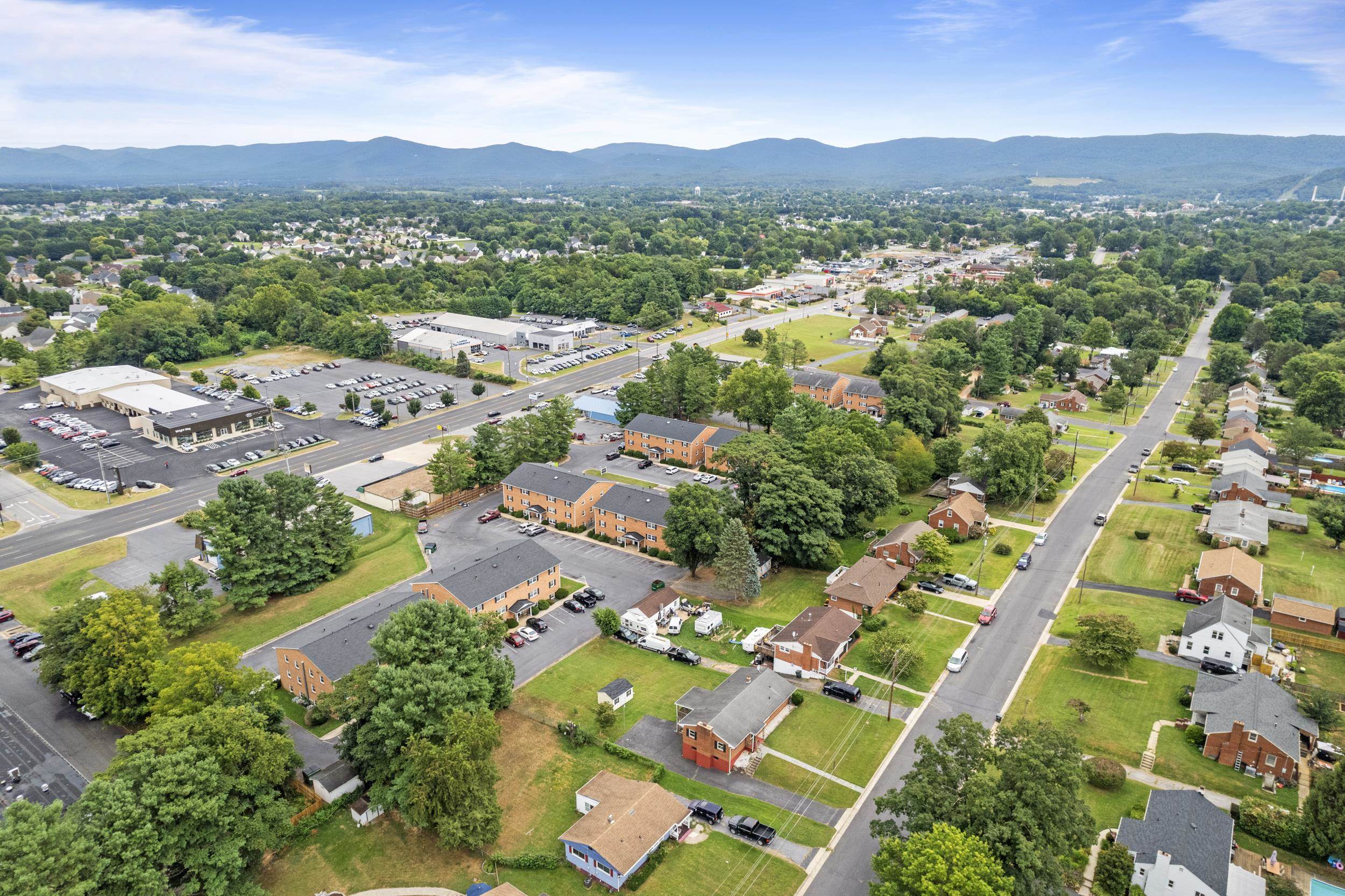 2455 MT VERNON ST, WAYNESBORO, Virginia 22980, 3 Bedrooms Bedrooms, ,2 BathroomsBathrooms,Residential,2455 MT VERNON ST,667959 MLS # 667959