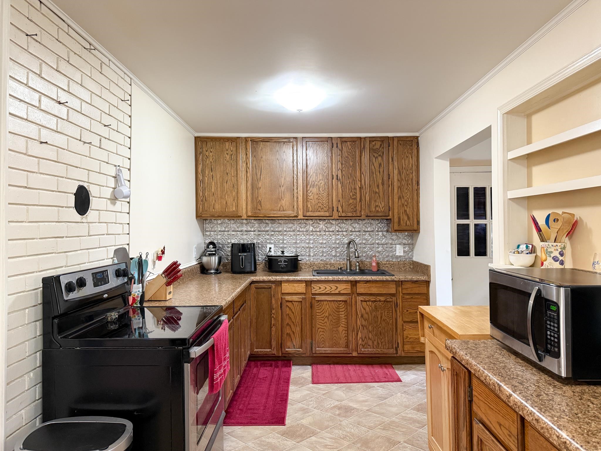205 DEVON RD, STAUNTON, Virginia 24401, 4 Bedrooms Bedrooms, ,1 BathroomBathrooms,Residential,205 DEVON RD,667960 MLS # 667960