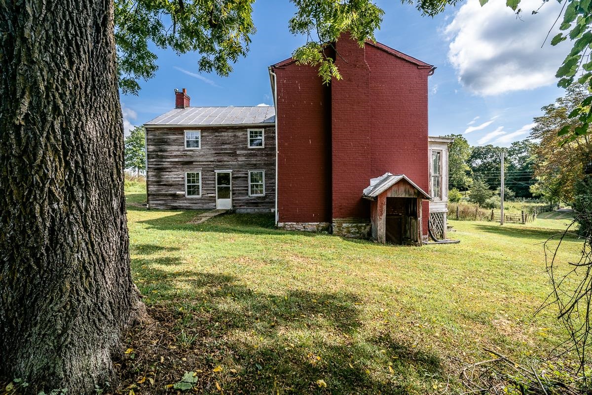 5787 BORDEN GRANT TRL, RAPHINE, Virginia 24472, 4 Bedrooms Bedrooms, ,1 BathroomBathrooms,Residential,5787 BORDEN GRANT TRL,667961 MLS # 667961