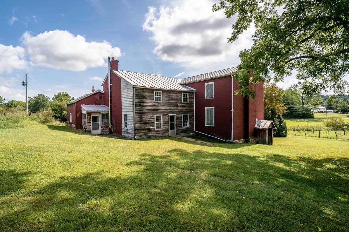 5787 BORDEN GRANT TRL, RAPHINE, Virginia 24472, 4 Bedrooms Bedrooms, ,1 BathroomBathrooms,Residential,5787 BORDEN GRANT TRL,667961 MLS # 667961