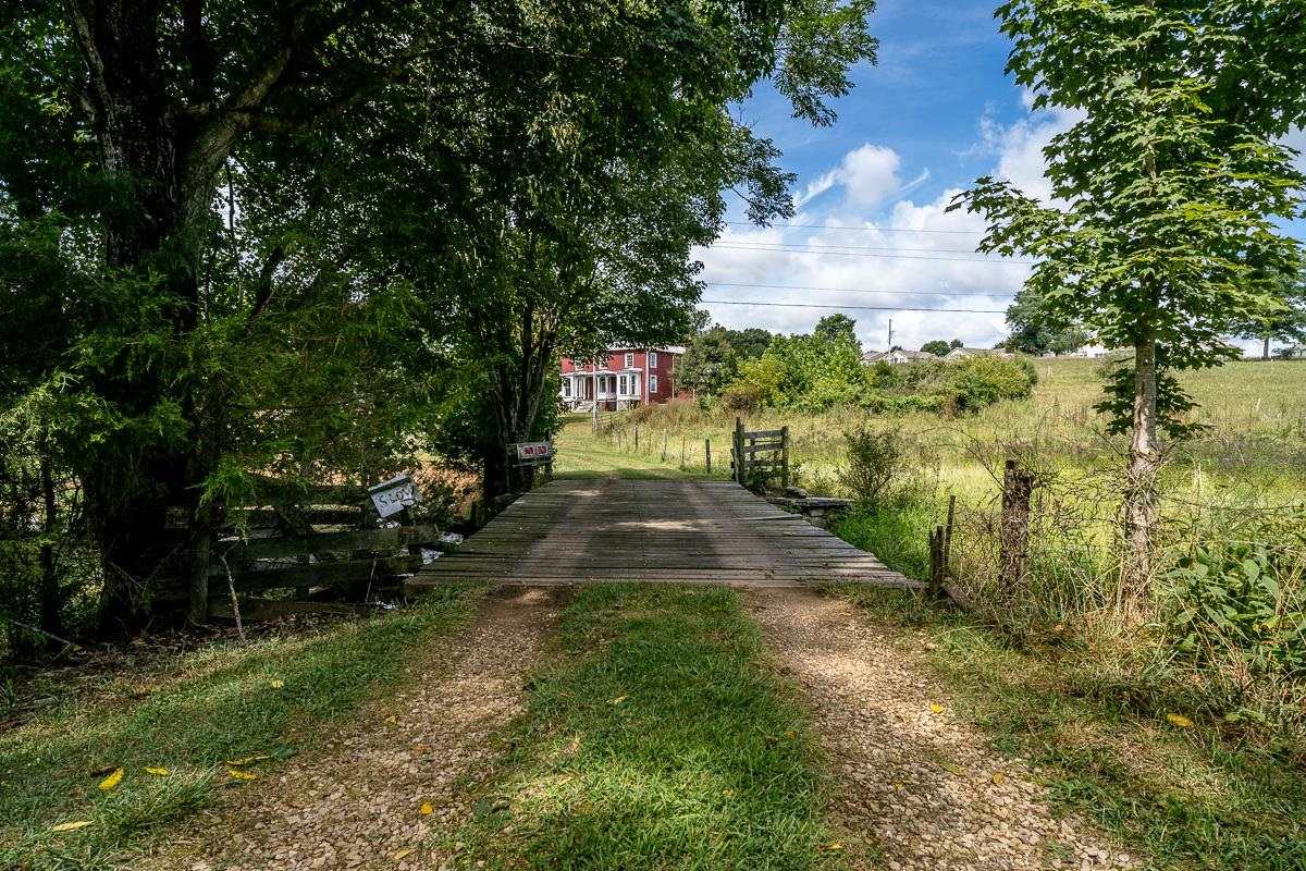 5787 BORDEN GRANT TRL, RAPHINE, Virginia 24472, 4 Bedrooms Bedrooms, ,1 BathroomBathrooms,Residential,5787 BORDEN GRANT TRL,667961 MLS # 667961