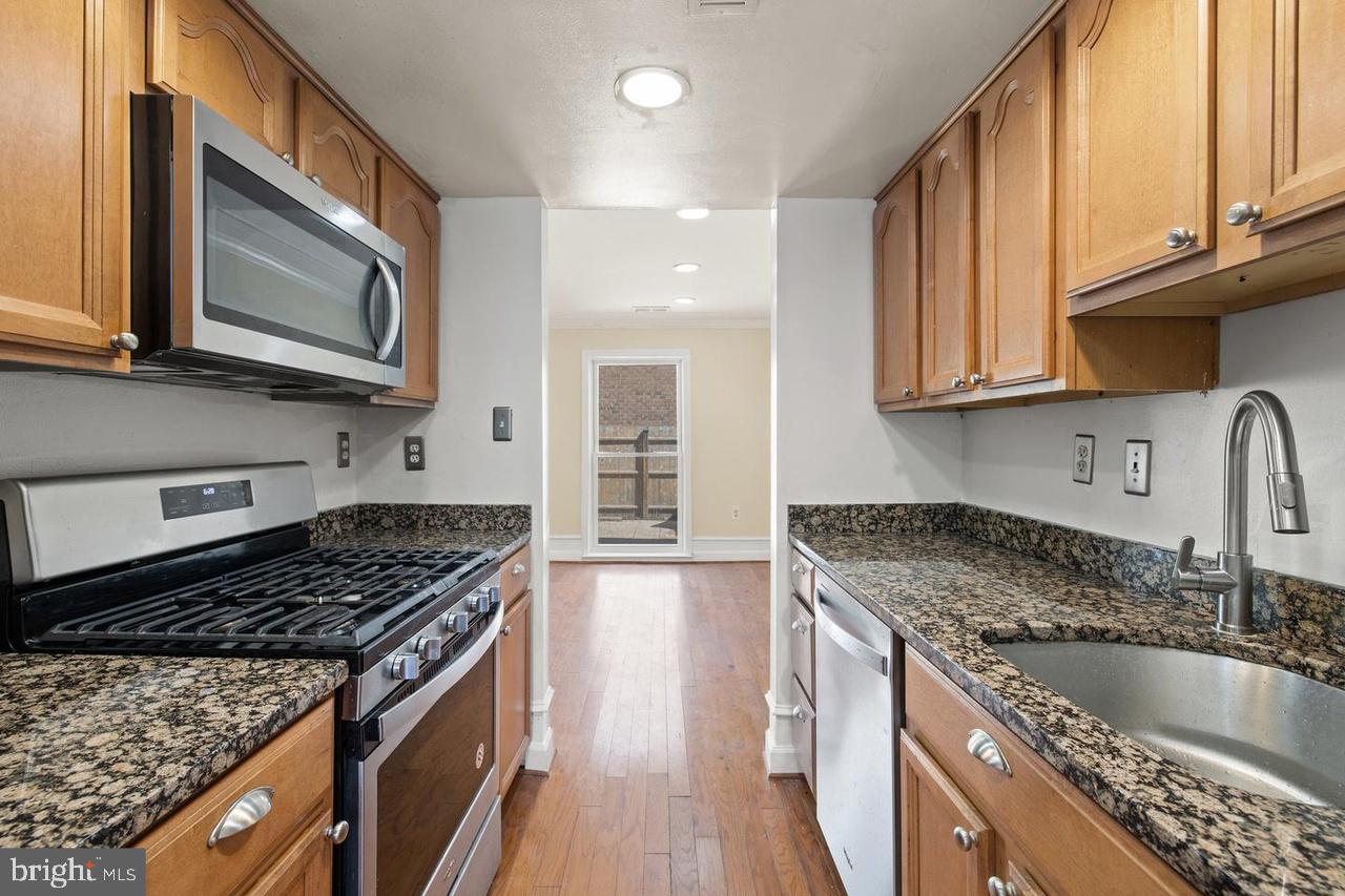 218 STEVENSON SQ, ALEXANDRIA, Virginia 22304, 4 Bedrooms Bedrooms, ,2 BathroomsBathrooms,Residential,For sale,218 STEVENSON SQ,VAAX2047644 MLS # VAAX2047644