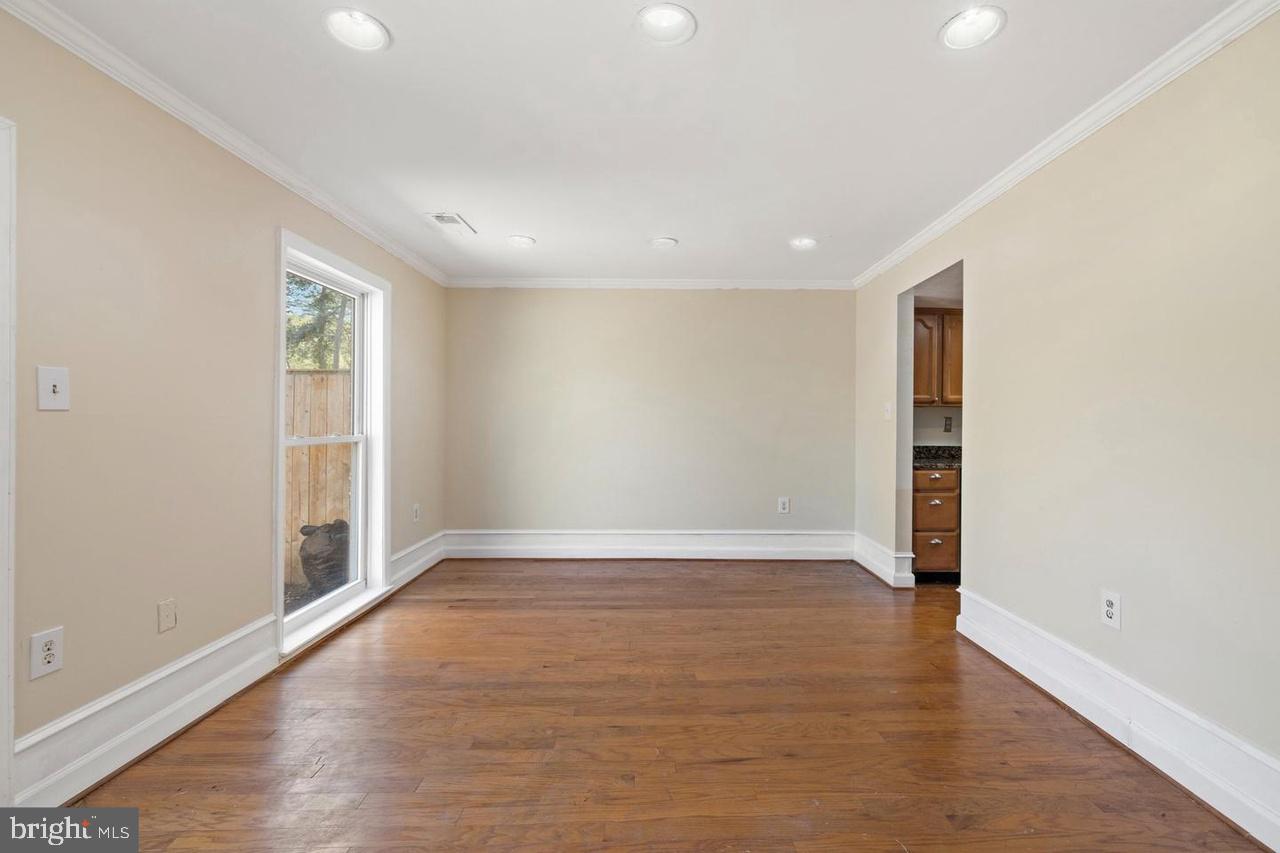 218 STEVENSON SQ, ALEXANDRIA, Virginia 22304, 4 Bedrooms Bedrooms, ,2 BathroomsBathrooms,Residential,For sale,218 STEVENSON SQ,VAAX2047644 MLS # VAAX2047644