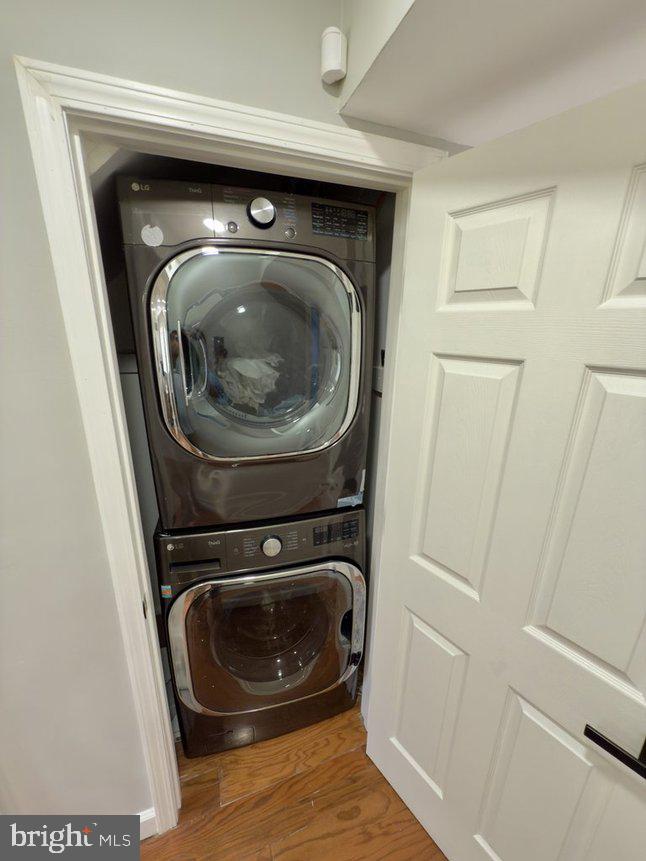 218 STEVENSON SQ, ALEXANDRIA, Virginia 22304, 4 Bedrooms Bedrooms, ,2 BathroomsBathrooms,Residential,For sale,218 STEVENSON SQ,VAAX2047644 MLS # VAAX2047644