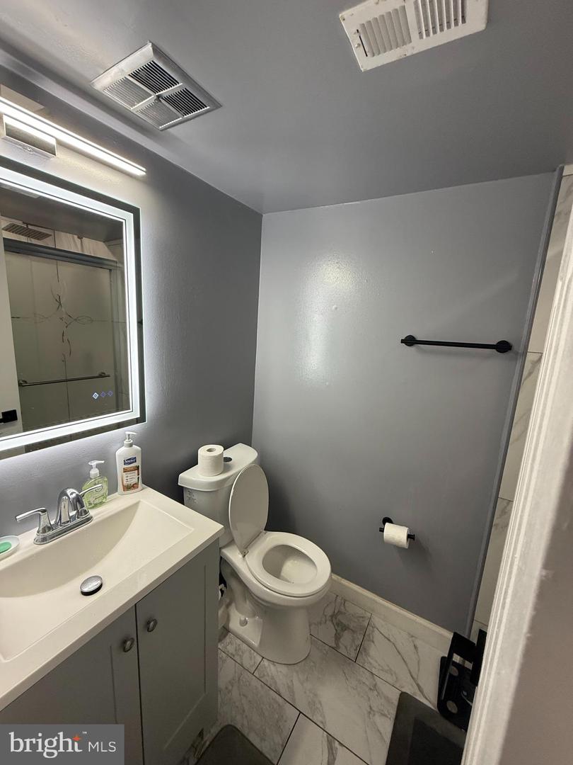 218 STEVENSON SQ, ALEXANDRIA, Virginia 22304, 4 Bedrooms Bedrooms, ,2 BathroomsBathrooms,Residential,For sale,218 STEVENSON SQ,VAAX2047644 MLS # VAAX2047644