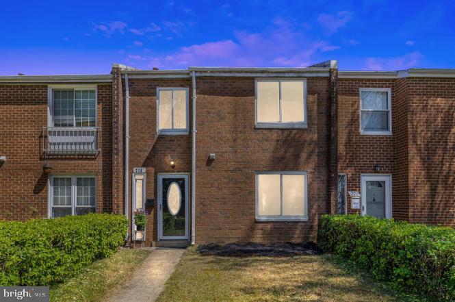 218 STEVENSON SQ, ALEXANDRIA, Virginia 22304, 4 Bedrooms Bedrooms, ,2 BathroomsBathrooms,Residential,For sale,218 STEVENSON SQ,VAAX2047644 MLS # VAAX2047644