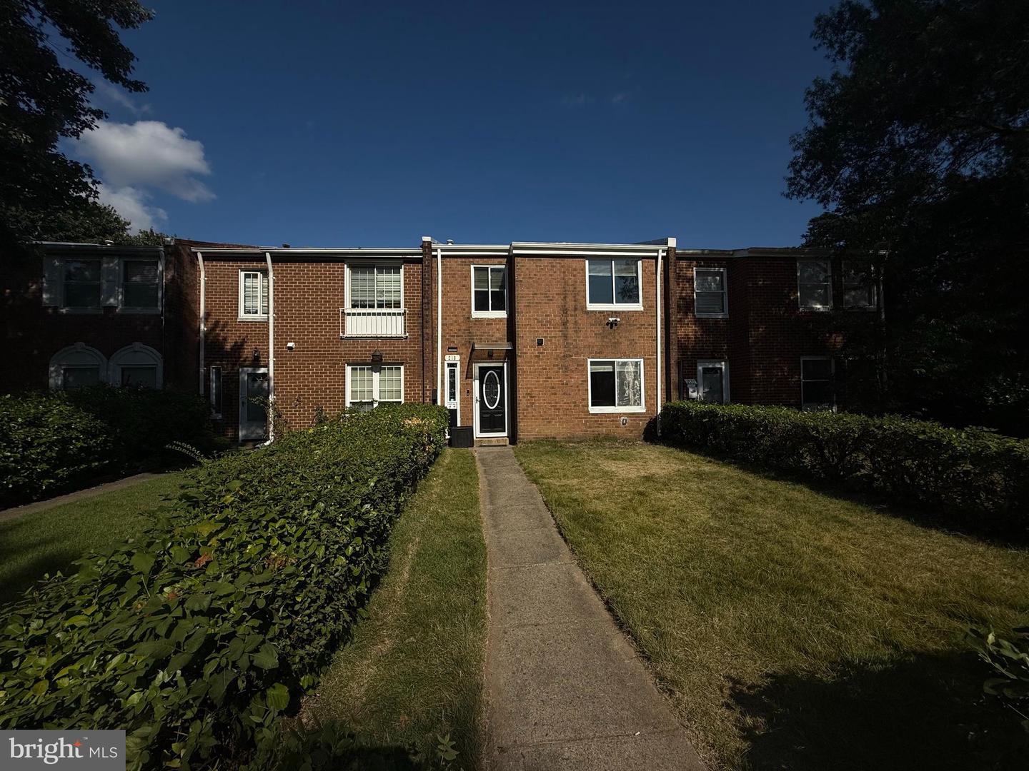 218 STEVENSON SQ, ALEXANDRIA, Virginia 22304, 4 Bedrooms Bedrooms, ,2 BathroomsBathrooms,Residential,For sale,218 STEVENSON SQ,VAAX2047644 MLS # VAAX2047644