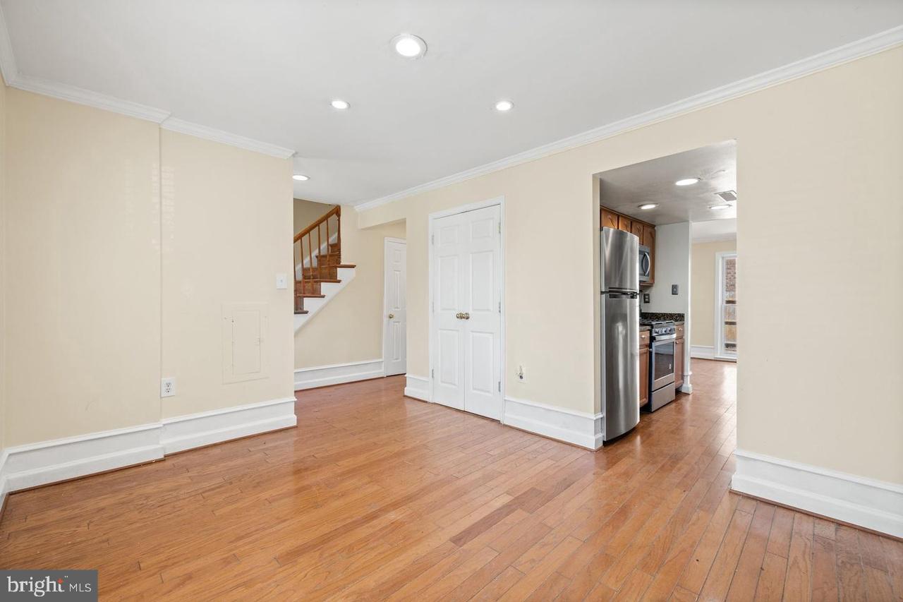 218 STEVENSON SQ, ALEXANDRIA, Virginia 22304, 4 Bedrooms Bedrooms, ,2 BathroomsBathrooms,Residential,For sale,218 STEVENSON SQ,VAAX2047644 MLS # VAAX2047644