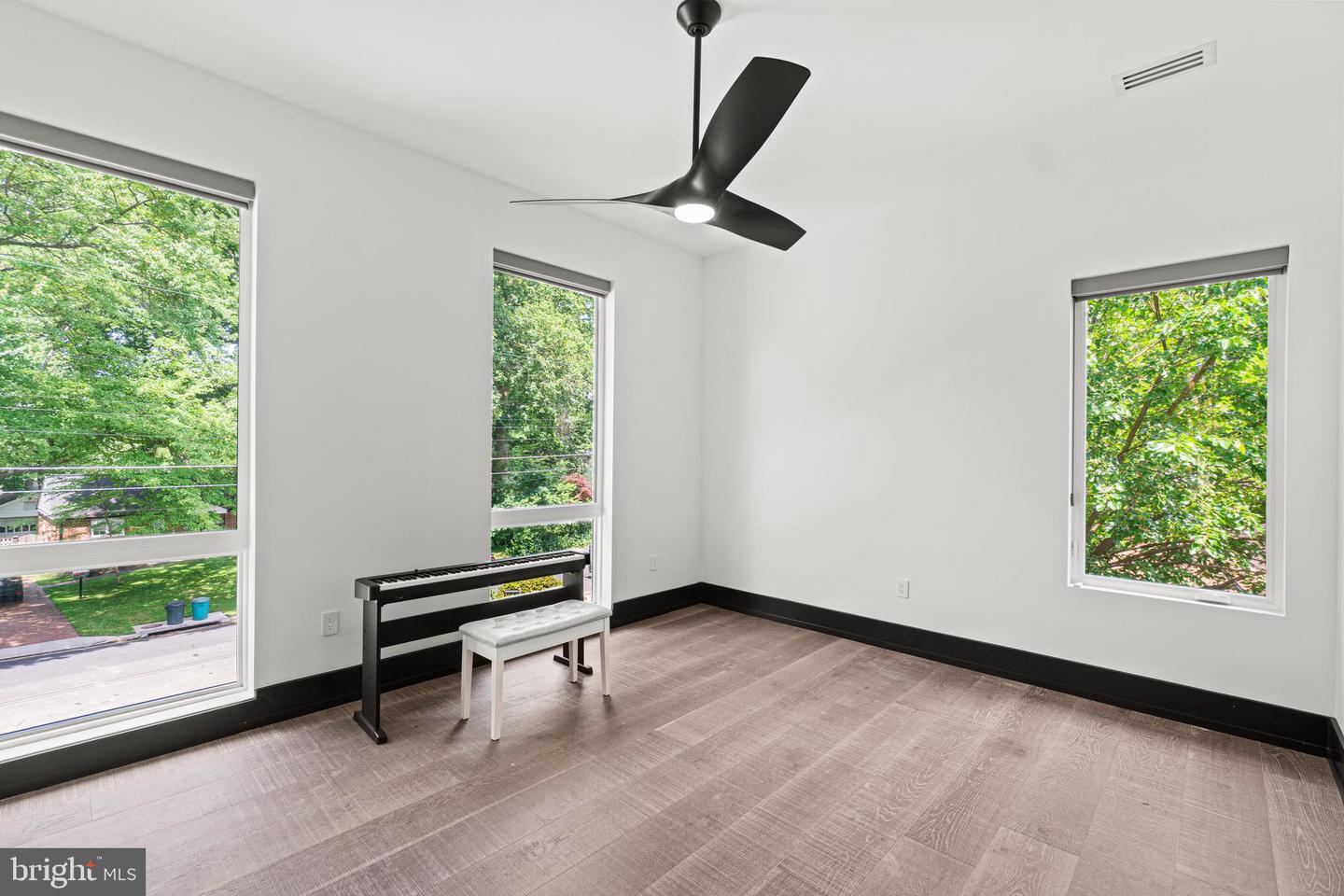 7229 DEBORAH DR, FALLS CHURCH, Virginia 22046, 7 Bedrooms Bedrooms, ,6 BathroomsBathrooms,Residential,For sale,7229 DEBORAH DR,VAFX2256568 MLS # VAFX2256568