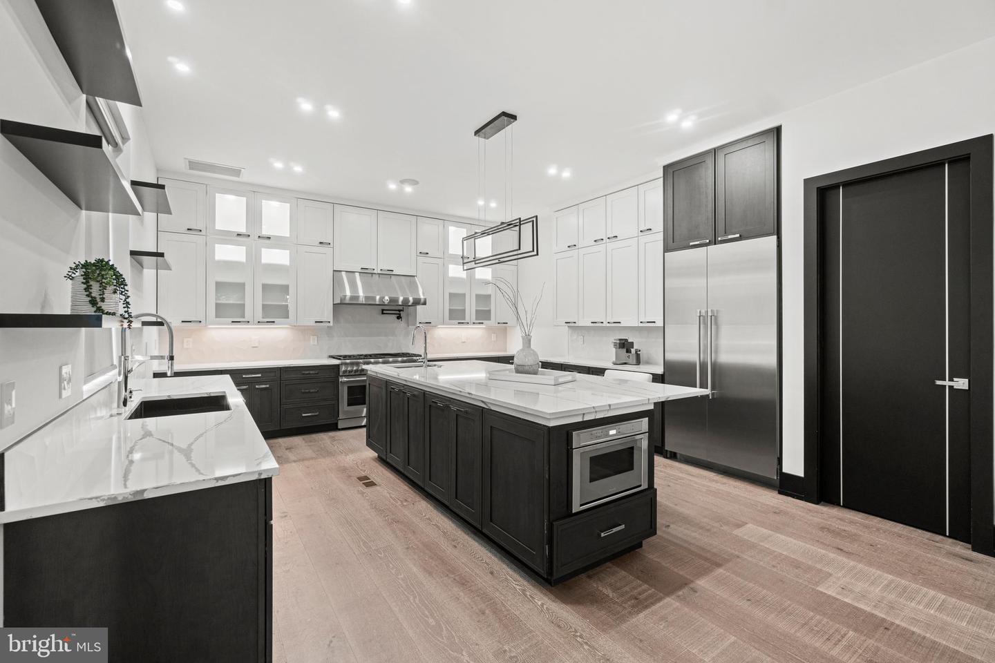 7229 DEBORAH DR, FALLS CHURCH, Virginia 22046, 7 Bedrooms Bedrooms, ,6 BathroomsBathrooms,Residential,For sale,7229 DEBORAH DR,VAFX2256568 MLS # VAFX2256568