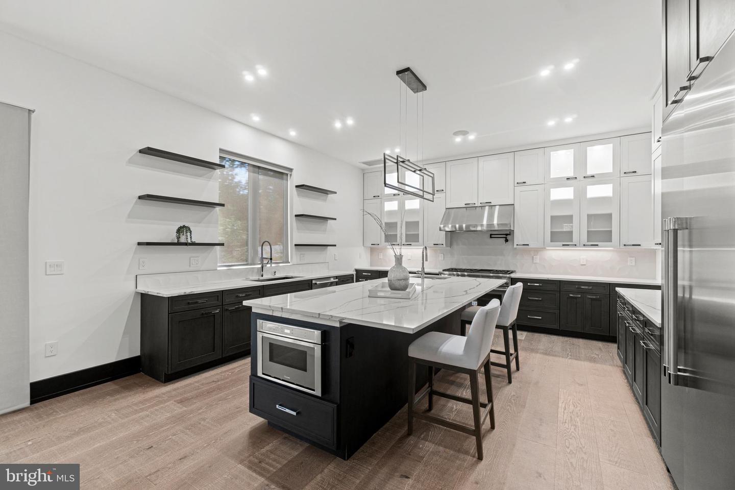 7229 DEBORAH DR, FALLS CHURCH, Virginia 22046, 7 Bedrooms Bedrooms, ,6 BathroomsBathrooms,Residential,For sale,7229 DEBORAH DR,VAFX2256568 MLS # VAFX2256568