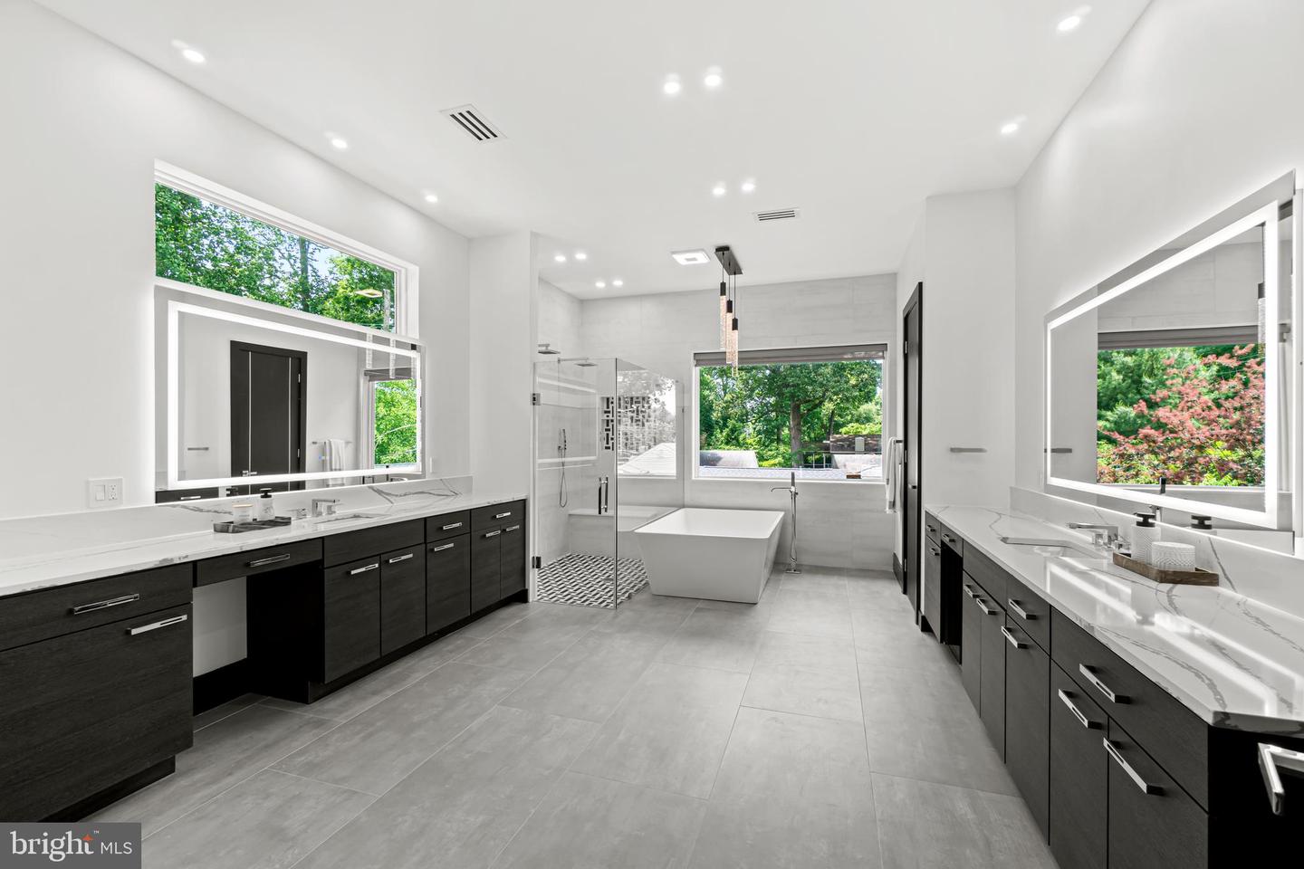 7229 DEBORAH DR, FALLS CHURCH, Virginia 22046, 7 Bedrooms Bedrooms, ,6 BathroomsBathrooms,Residential,For sale,7229 DEBORAH DR,VAFX2256568 MLS # VAFX2256568