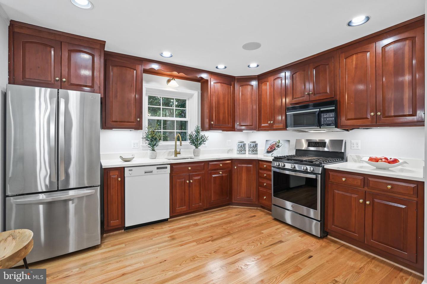 4908 GADSEN DR, FAIRFAX, Virginia 22032, 5 Bedrooms Bedrooms, ,3 BathroomsBathrooms,Residential,For sale,4908 GADSEN DR,VAFX2256580 MLS # VAFX2256580
