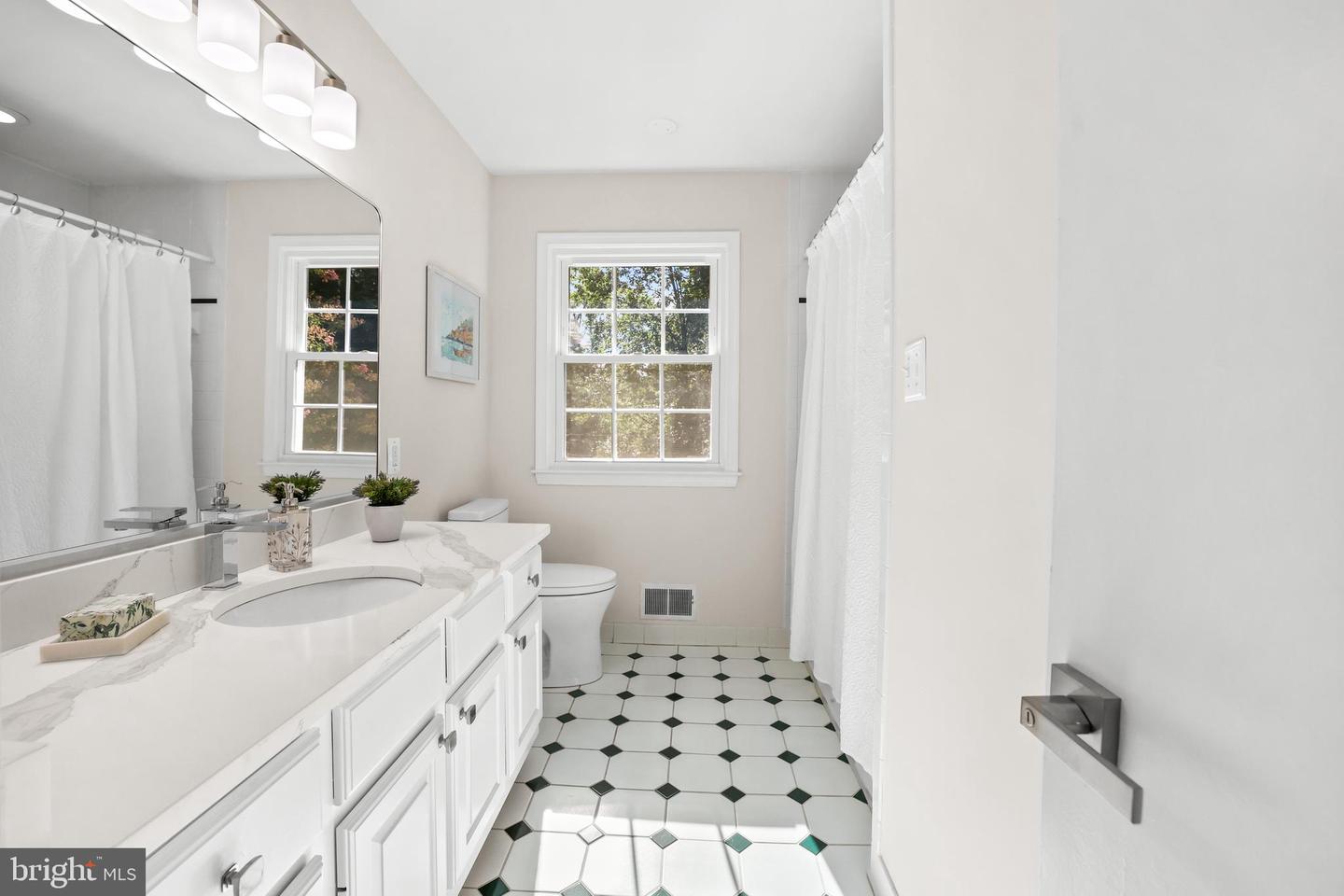 4908 GADSEN DR, FAIRFAX, Virginia 22032, 5 Bedrooms Bedrooms, ,3 BathroomsBathrooms,Residential,For sale,4908 GADSEN DR,VAFX2256580 MLS # VAFX2256580