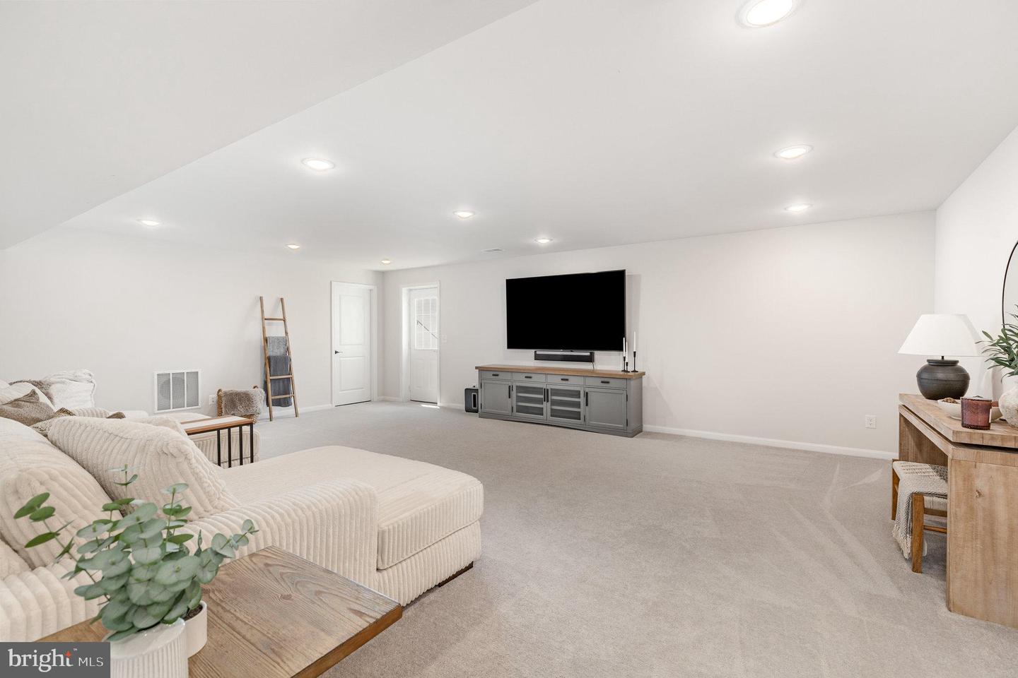 9102 WALNUT HILL RD, FREDERICKSBURG, Virginia 22408, 5 Bedrooms Bedrooms, ,3 BathroomsBathrooms,Residential,For sale,9102 WALNUT HILL RD,VASP2034826 MLS # VASP2034826