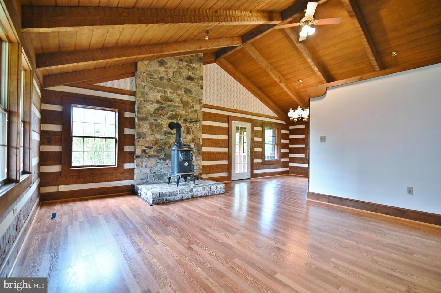 4650 SWOVER CREEK RD, EDINBURG, Virginia 22824, 2 Bedrooms Bedrooms, ,1 BathroomBathrooms,Residential,For sale,4650 SWOVER CREEK RD,VASH2012054 MLS # VASH2012054