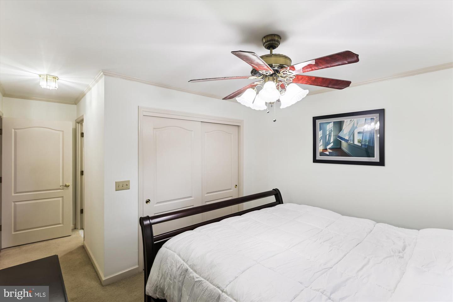 6924 FAIRFAX DR #114, ARLINGTON, Virginia 22213, 2 Bedrooms Bedrooms, ,2 BathroomsBathrooms,Residential,For sale,6924 FAIRFAX DR #114,VAAR2061192 MLS # VAAR2061192