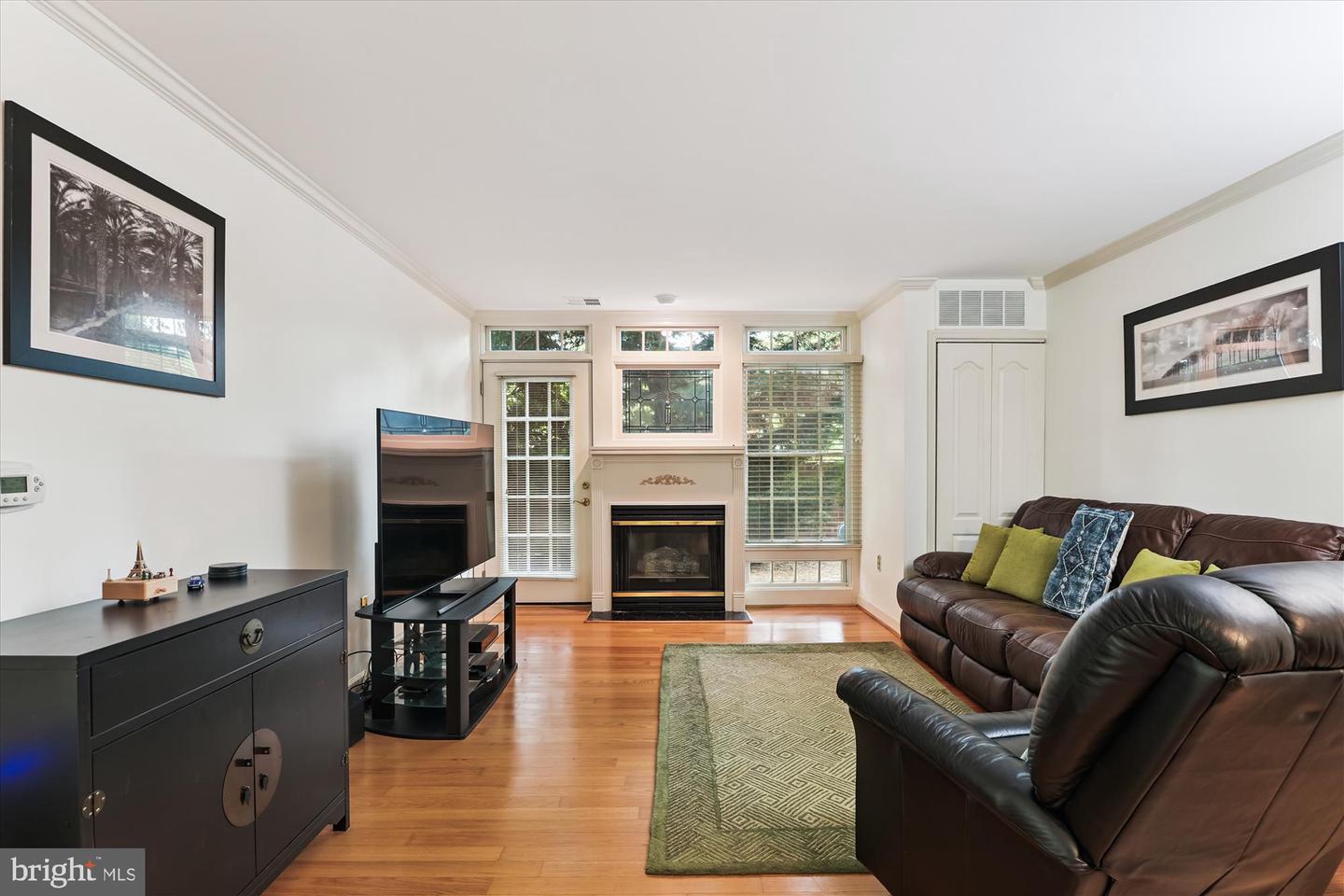 6924 FAIRFAX DR #114, ARLINGTON, Virginia 22213, 2 Bedrooms Bedrooms, ,2 BathroomsBathrooms,Residential,For sale,6924 FAIRFAX DR #114,VAAR2061192 MLS # VAAR2061192