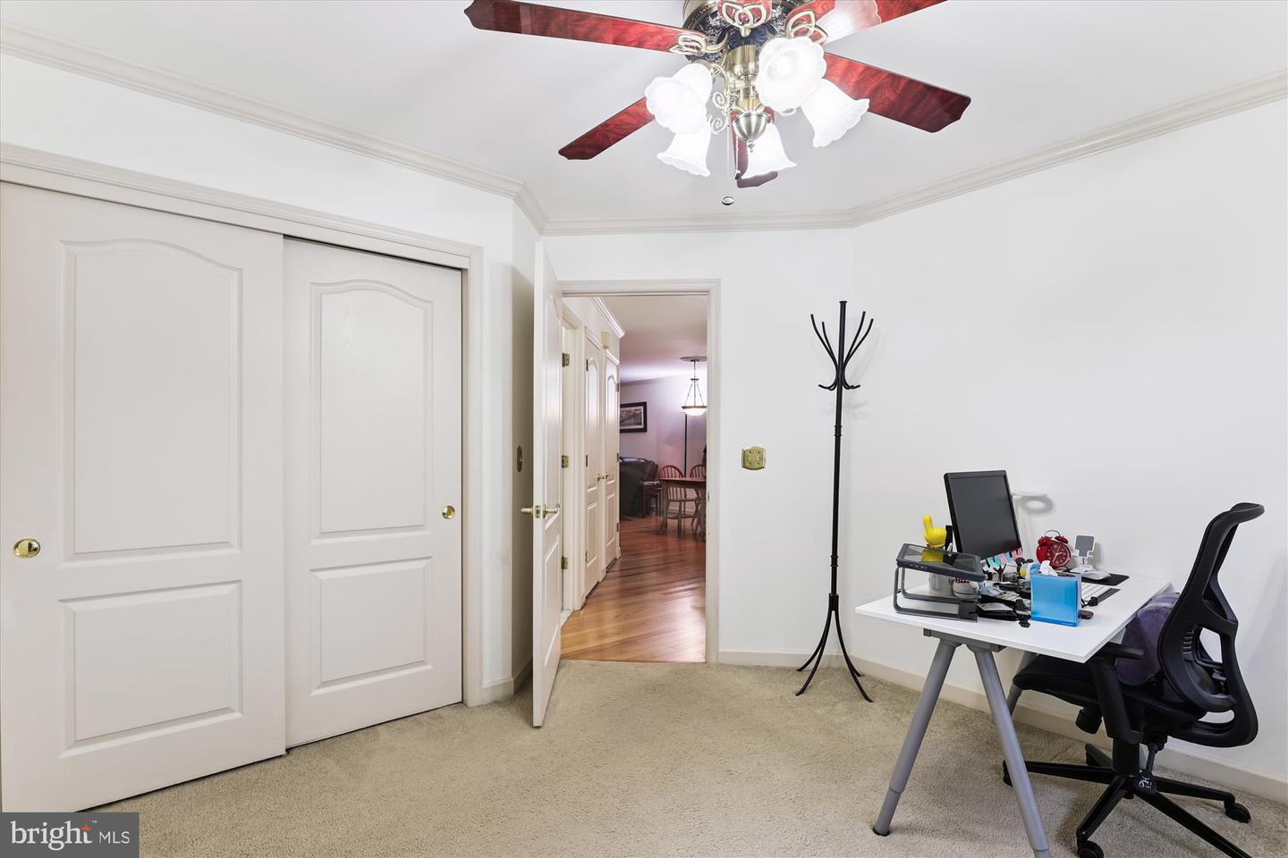 6924 FAIRFAX DR #114, ARLINGTON, Virginia 22213, 2 Bedrooms Bedrooms, ,2 BathroomsBathrooms,Residential,For sale,6924 FAIRFAX DR #114,VAAR2061192 MLS # VAAR2061192