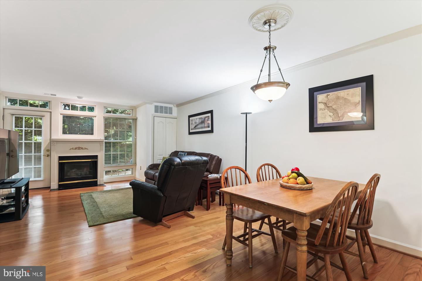6924 FAIRFAX DR #114, ARLINGTON, Virginia 22213, 2 Bedrooms Bedrooms, ,2 BathroomsBathrooms,Residential,For sale,6924 FAIRFAX DR #114,VAAR2061192 MLS # VAAR2061192