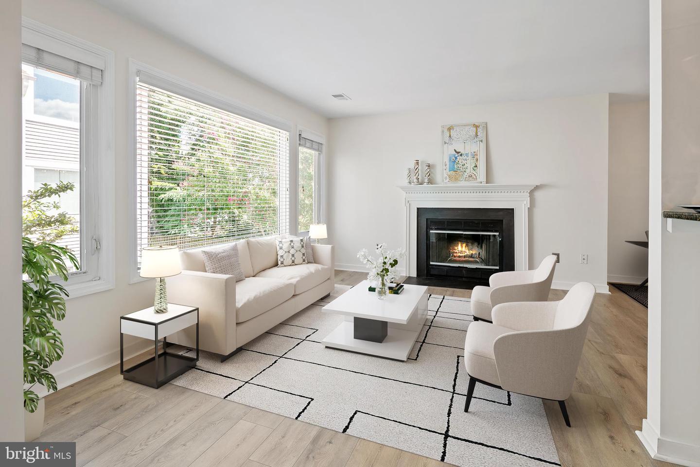 5566 LANGSTON BLVD #C-62, ARLINGTON, Virginia 22207, 2 Bedrooms Bedrooms, 8 Rooms Rooms,2 BathroomsBathrooms,Residential,For sale,5566 LANGSTON BLVD #C-62,VAAR2061234 MLS # VAAR2061234