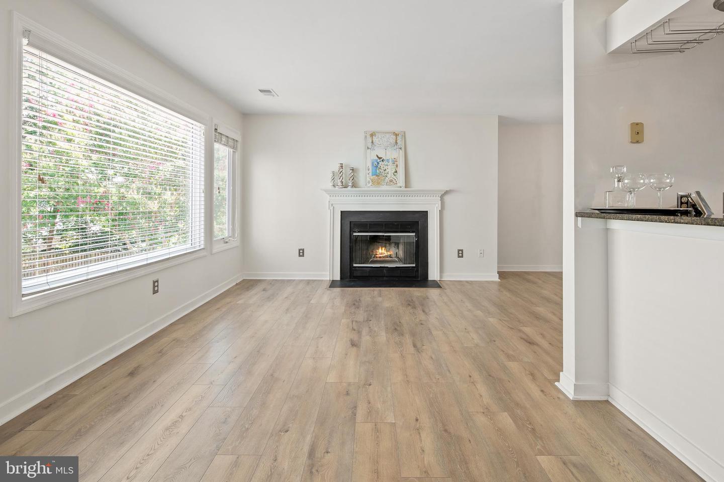 5566 LANGSTON BLVD #C-62, ARLINGTON, Virginia 22207, 2 Bedrooms Bedrooms, 8 Rooms Rooms,2 BathroomsBathrooms,Residential,For sale,5566 LANGSTON BLVD #C-62,VAAR2061234 MLS # VAAR2061234