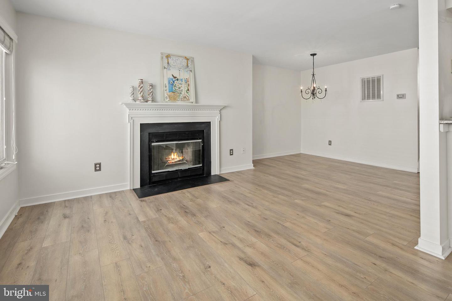 5566 LANGSTON BLVD #C-62, ARLINGTON, Virginia 22207, 2 Bedrooms Bedrooms, 8 Rooms Rooms,2 BathroomsBathrooms,Residential,For sale,5566 LANGSTON BLVD #C-62,VAAR2061234 MLS # VAAR2061234