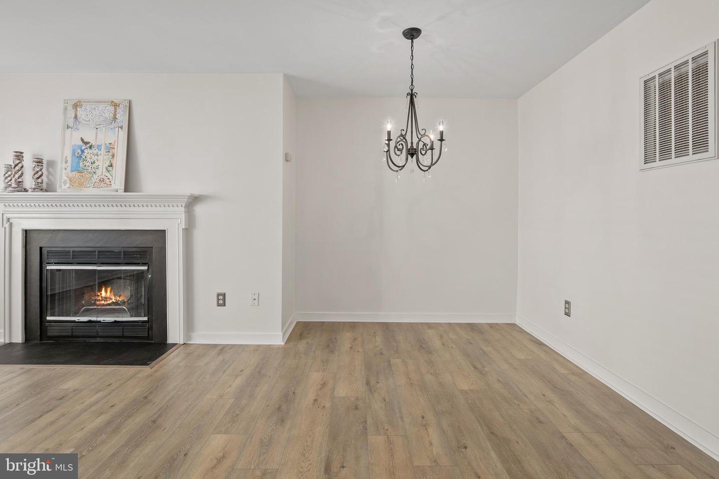 5566 LANGSTON BLVD #C-62, ARLINGTON, Virginia 22207, 2 Bedrooms Bedrooms, 8 Rooms Rooms,2 BathroomsBathrooms,Residential,For sale,5566 LANGSTON BLVD #C-62,VAAR2061234 MLS # VAAR2061234