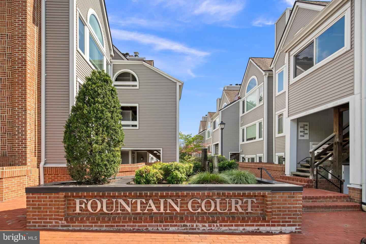 5566 LANGSTON BLVD #C-62, ARLINGTON, Virginia 22207, 2 Bedrooms Bedrooms, 8 Rooms Rooms,2 BathroomsBathrooms,Residential,For sale,5566 LANGSTON BLVD #C-62,VAAR2061234 MLS # VAAR2061234