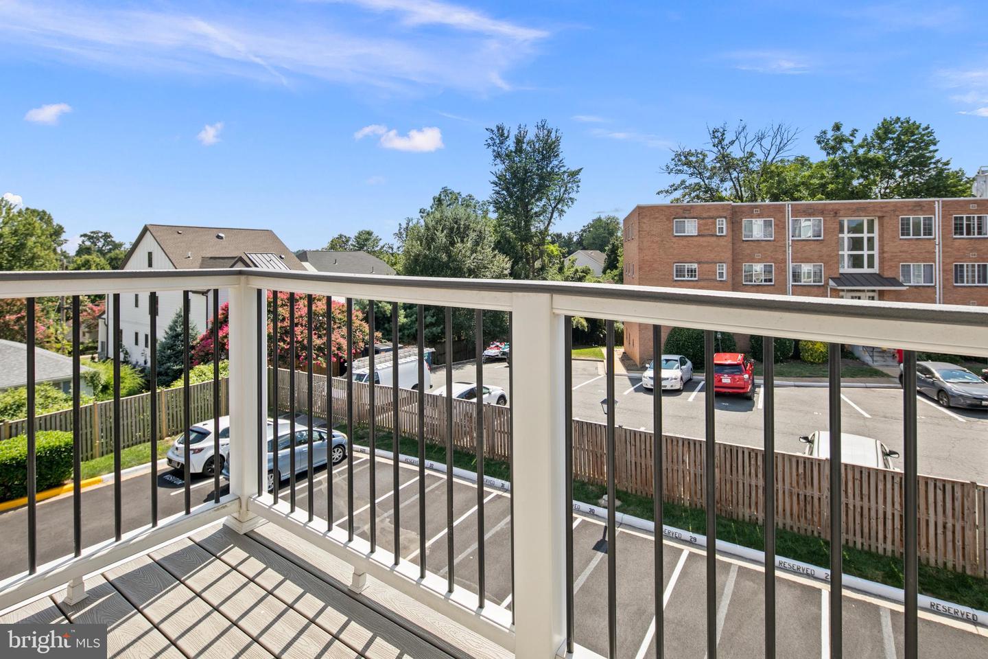 5566 LANGSTON BLVD #C-62, ARLINGTON, Virginia 22207, 2 Bedrooms Bedrooms, 8 Rooms Rooms,2 BathroomsBathrooms,Residential,For sale,5566 LANGSTON BLVD #C-62,VAAR2061234 MLS # VAAR2061234
