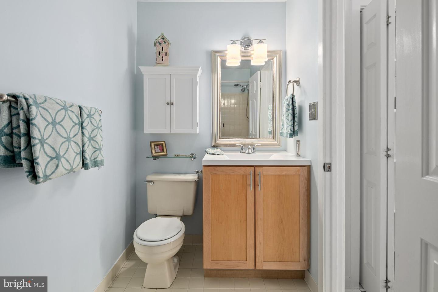 5566 LANGSTON BLVD #C-62, ARLINGTON, Virginia 22207, 2 Bedrooms Bedrooms, 8 Rooms Rooms,2 BathroomsBathrooms,Residential,For sale,5566 LANGSTON BLVD #C-62,VAAR2061234 MLS # VAAR2061234