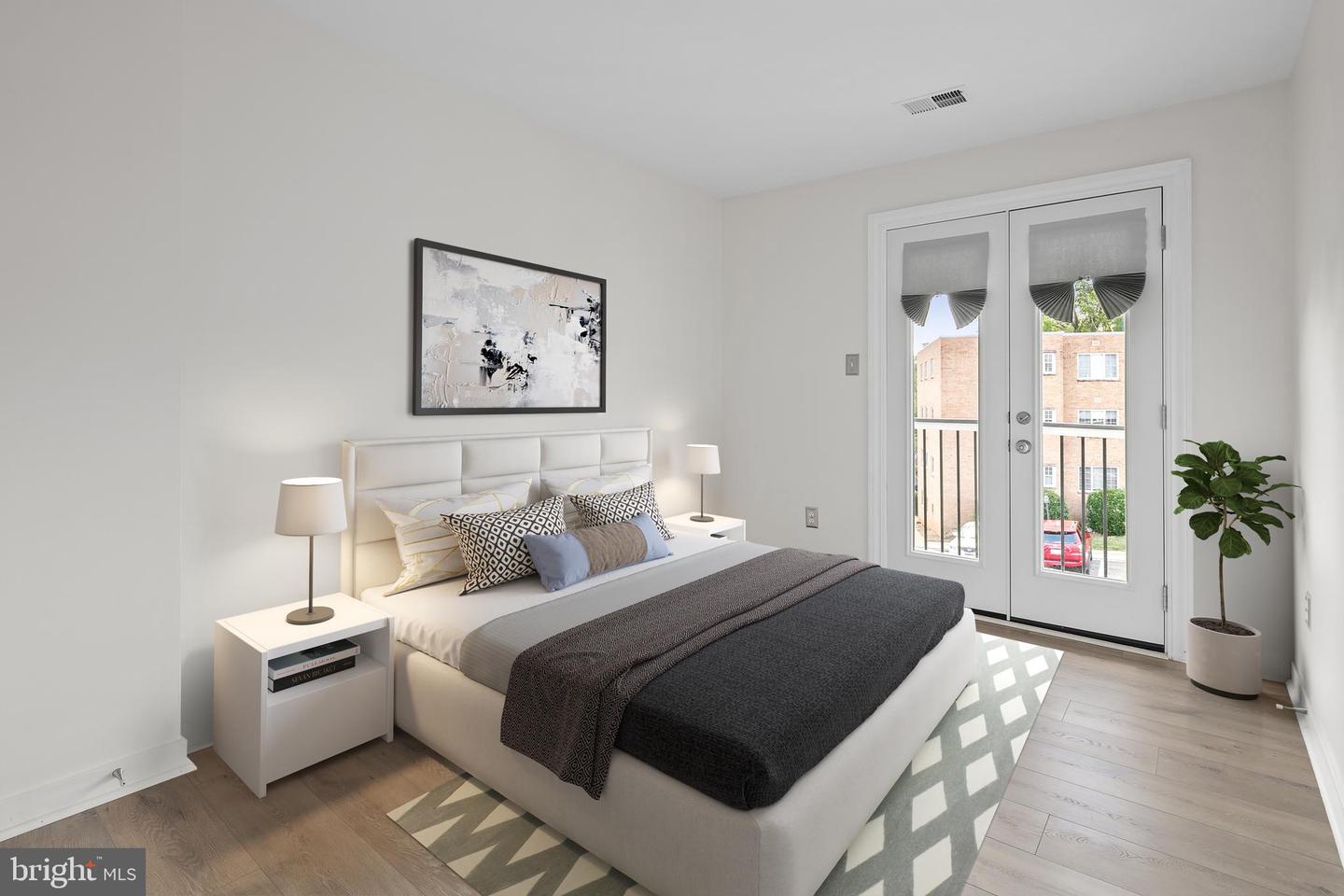 5566 LANGSTON BLVD #C-62, ARLINGTON, Virginia 22207, 2 Bedrooms Bedrooms, 8 Rooms Rooms,2 BathroomsBathrooms,Residential,For sale,5566 LANGSTON BLVD #C-62,VAAR2061234 MLS # VAAR2061234