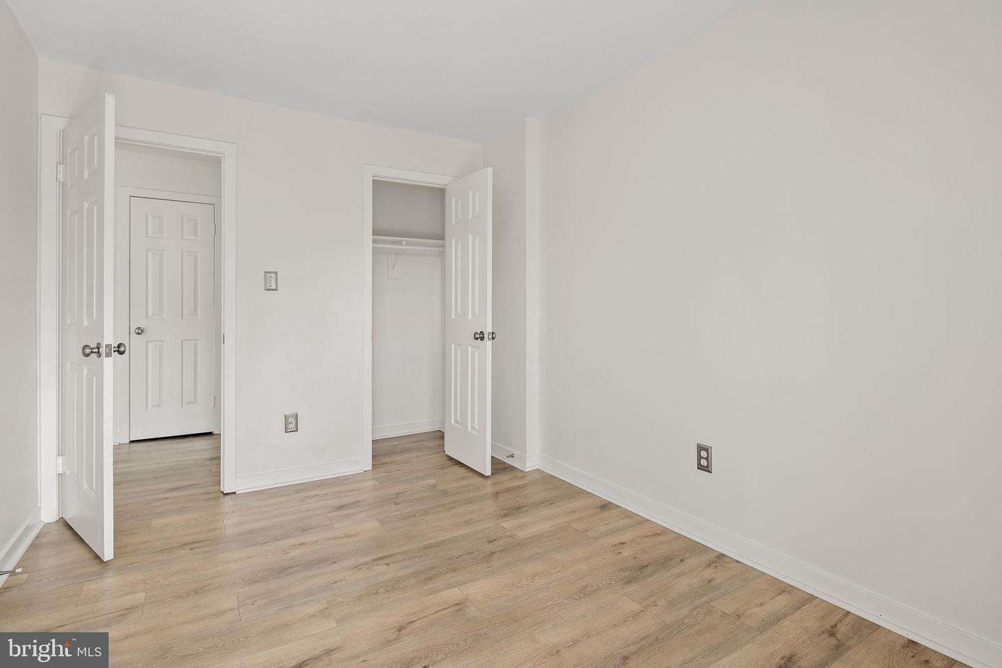 5566 LANGSTON BLVD #C-62, ARLINGTON, Virginia 22207, 2 Bedrooms Bedrooms, 8 Rooms Rooms,2 BathroomsBathrooms,Residential,For sale,5566 LANGSTON BLVD #C-62,VAAR2061234 MLS # VAAR2061234