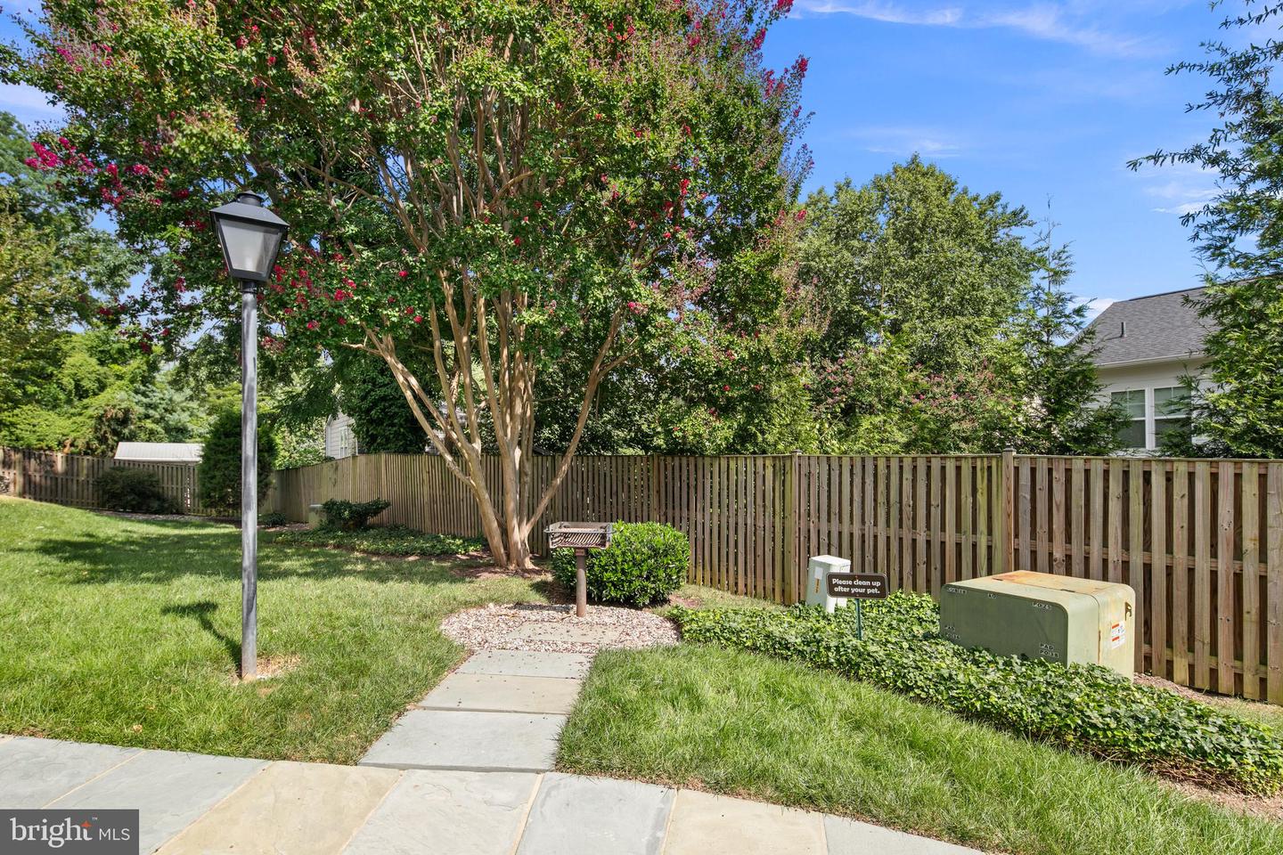 5566 LANGSTON BLVD #C-62, ARLINGTON, Virginia 22207, 2 Bedrooms Bedrooms, 8 Rooms Rooms,2 BathroomsBathrooms,Residential,For sale,5566 LANGSTON BLVD #C-62,VAAR2061234 MLS # VAAR2061234