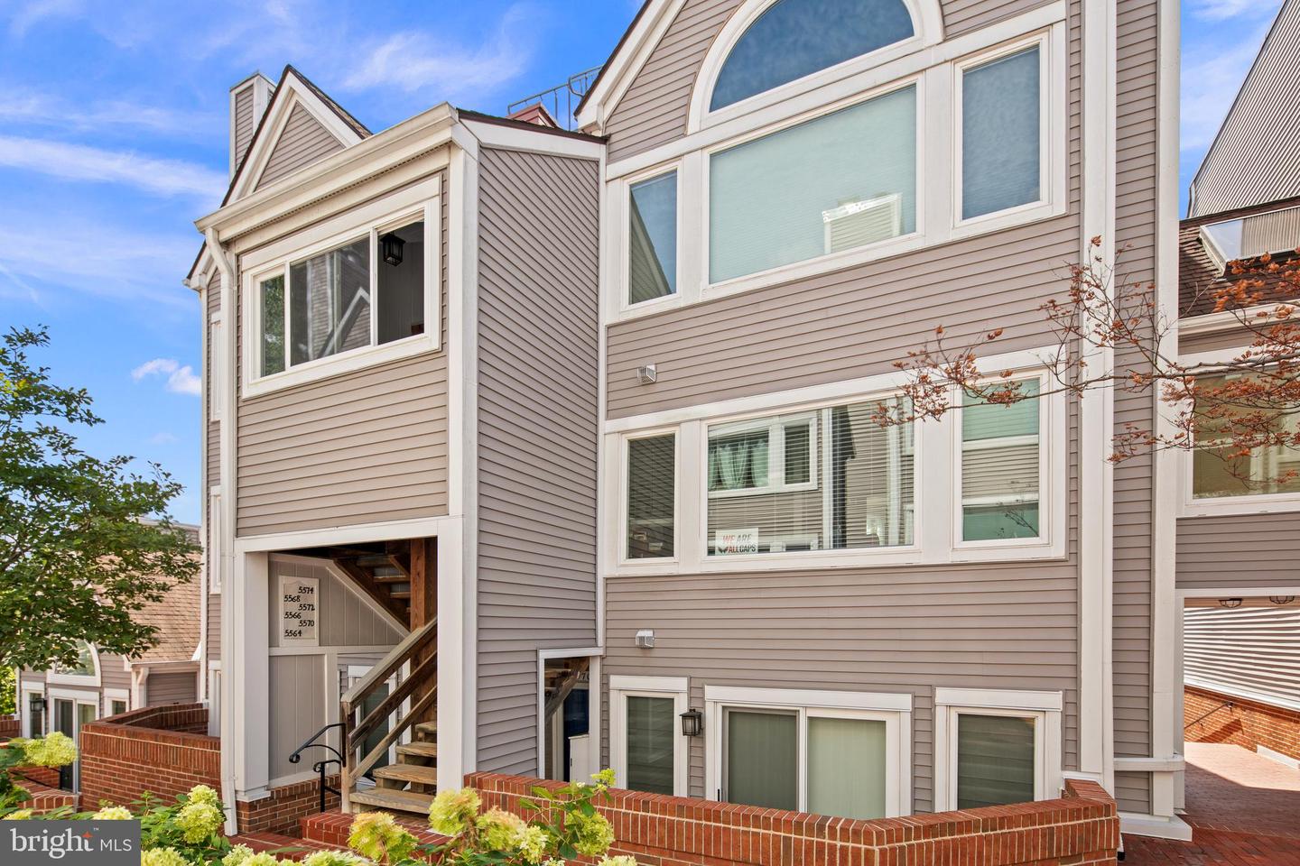 5566 LANGSTON BLVD #C-62, ARLINGTON, Virginia 22207, 2 Bedrooms Bedrooms, 8 Rooms Rooms,2 BathroomsBathrooms,Residential,For sale,5566 LANGSTON BLVD #C-62,VAAR2061234 MLS # VAAR2061234