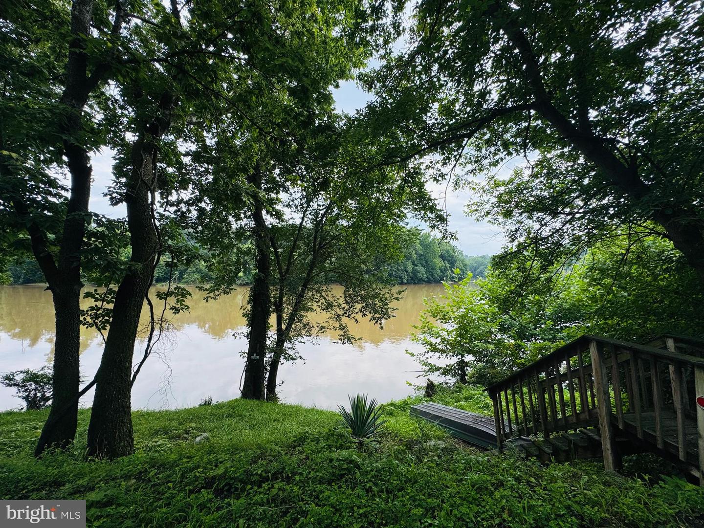 836 BENNYS BEACH RD, FRONT ROYAL, Virginia 22630, ,1 BathroomBathrooms,Residential,For sale,836 BENNYS BEACH RD,VAWR2011798 MLS # VAWR2011798
