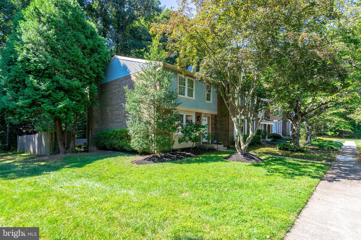 5838 HIGH BLUFF CT, BURKE, Virginia 22015, 3 Bedrooms Bedrooms, ,2 BathroomsBathrooms,Residential,For sale,5838 HIGH BLUFF CT,VAFX2257210 MLS # VAFX2257210