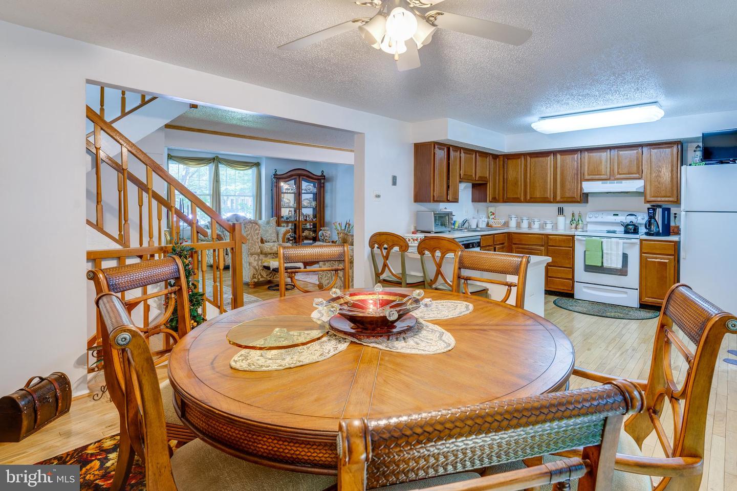 5838 HIGH BLUFF CT, BURKE, Virginia 22015, 3 Bedrooms Bedrooms, ,2 BathroomsBathrooms,Residential,For sale,5838 HIGH BLUFF CT,VAFX2257210 MLS # VAFX2257210