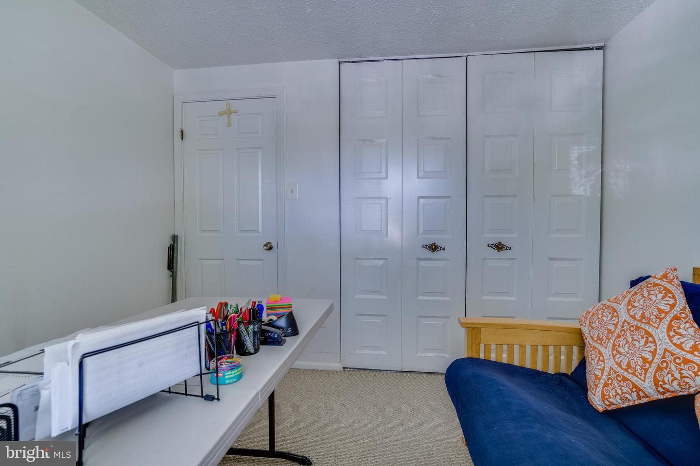 5838 HIGH BLUFF CT, BURKE, Virginia 22015, 3 Bedrooms Bedrooms, ,2 BathroomsBathrooms,Residential,For sale,5838 HIGH BLUFF CT,VAFX2257210 MLS # VAFX2257210